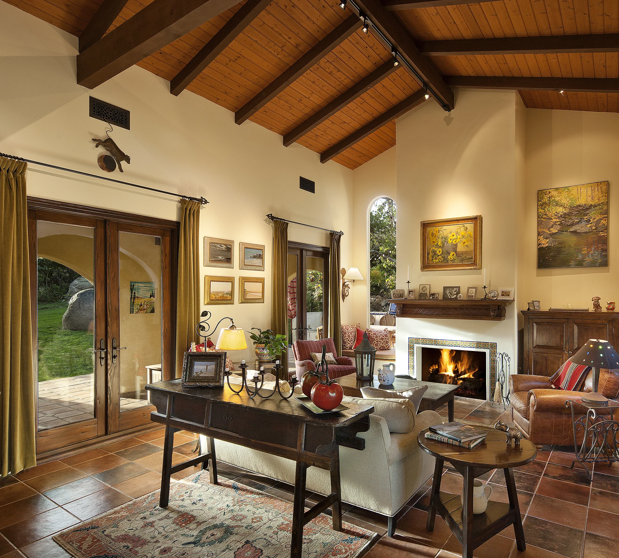 Living Room_web.jpg