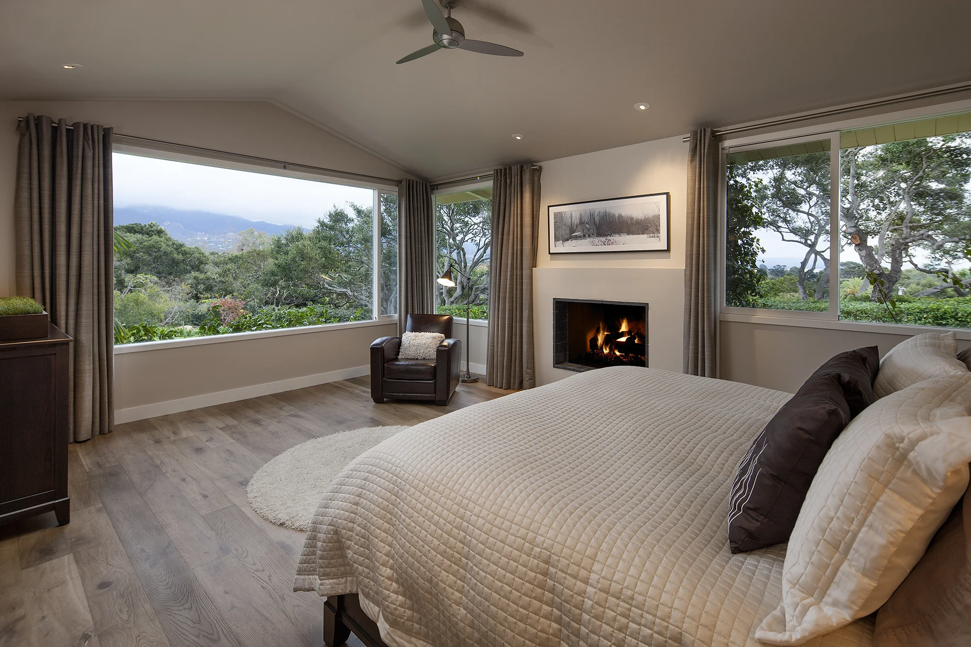 Master Bedroom_web.jpg