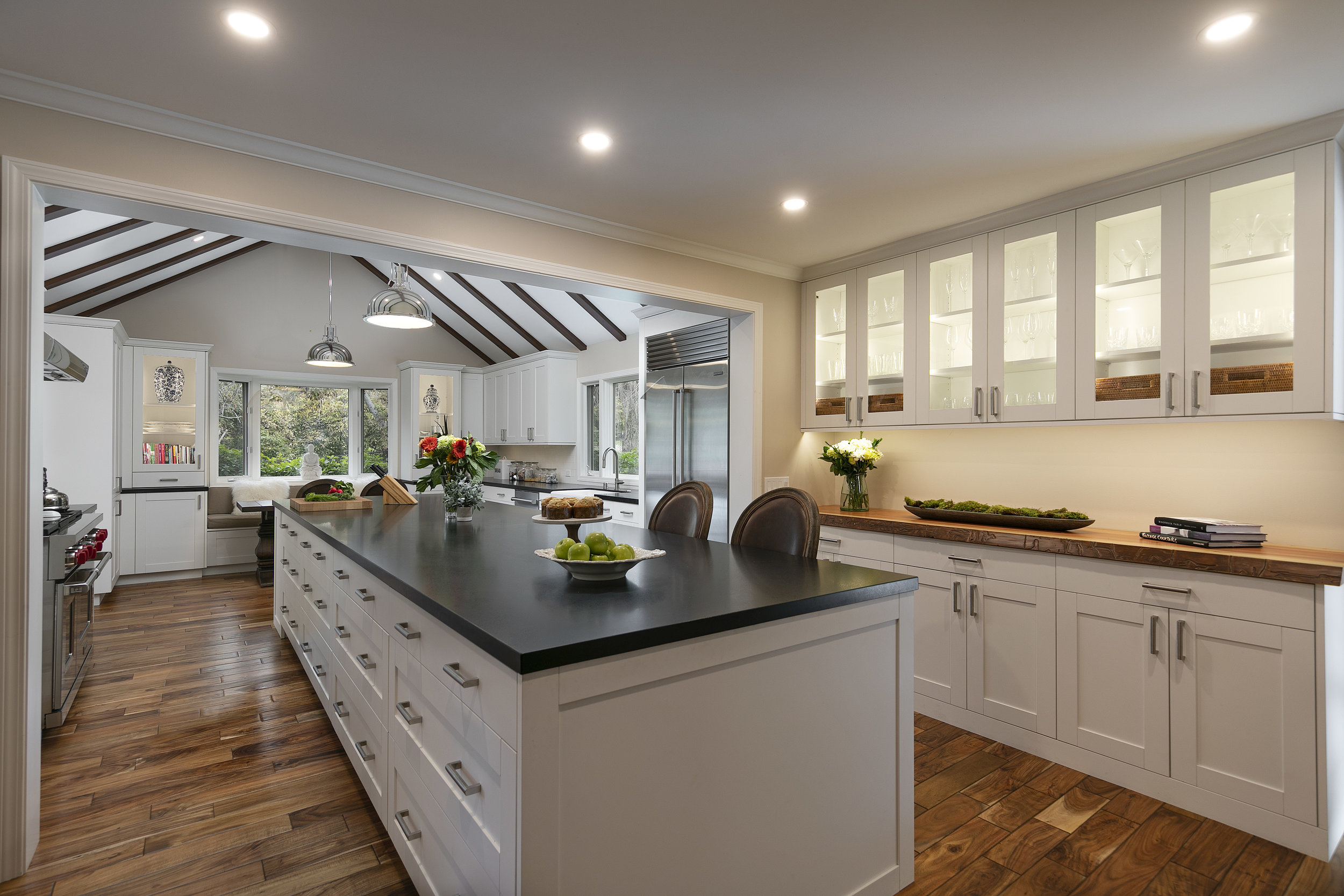 Kitchen and Buffet.jpg