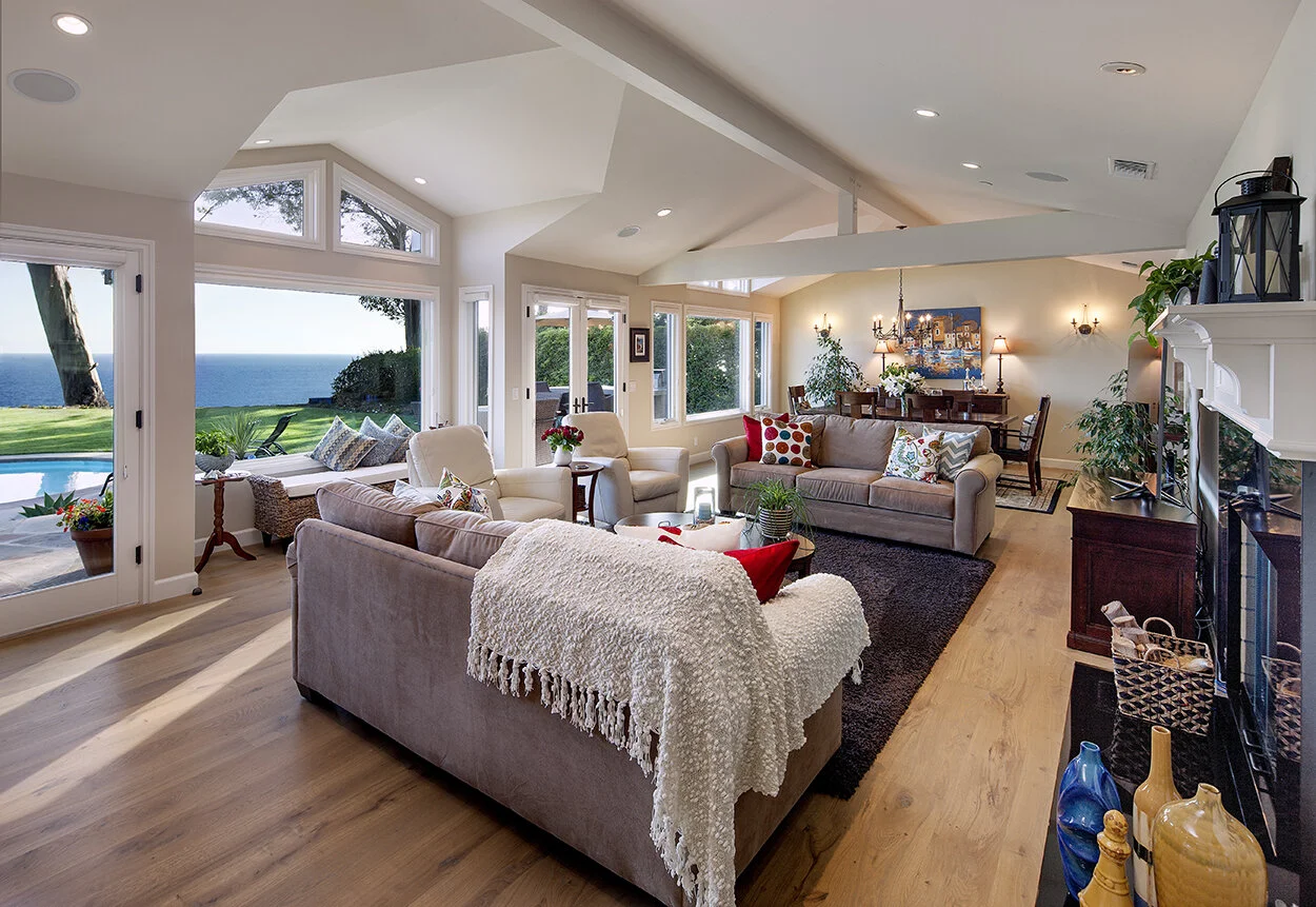 Living Room 2.jpg
