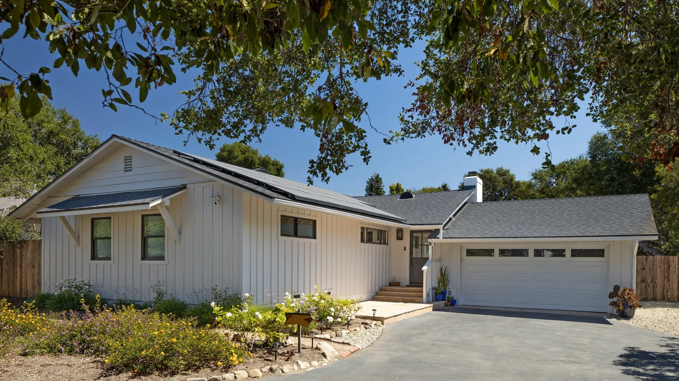 Exterior+Front.jpg