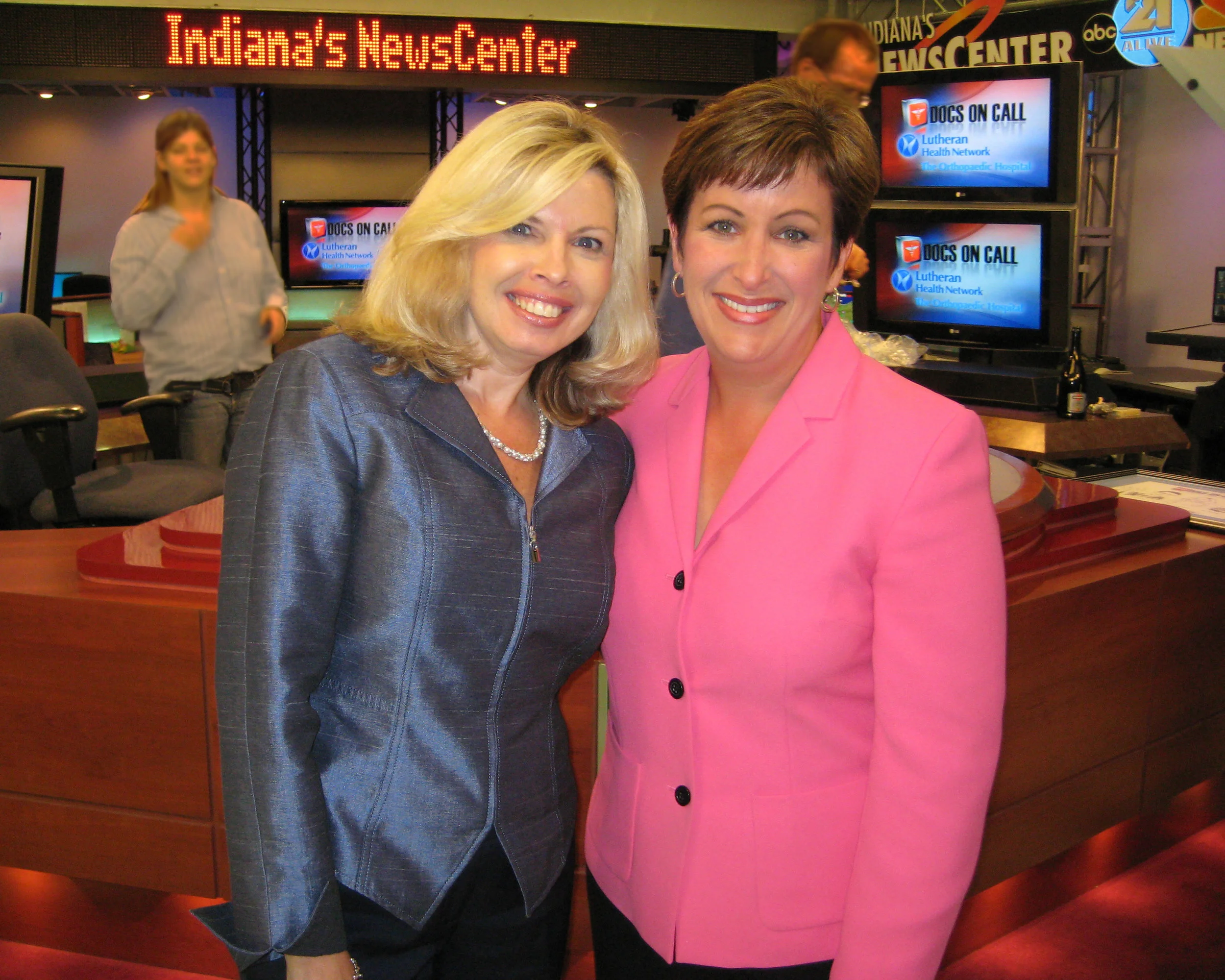 liz and linda 8x10 blur.jpg