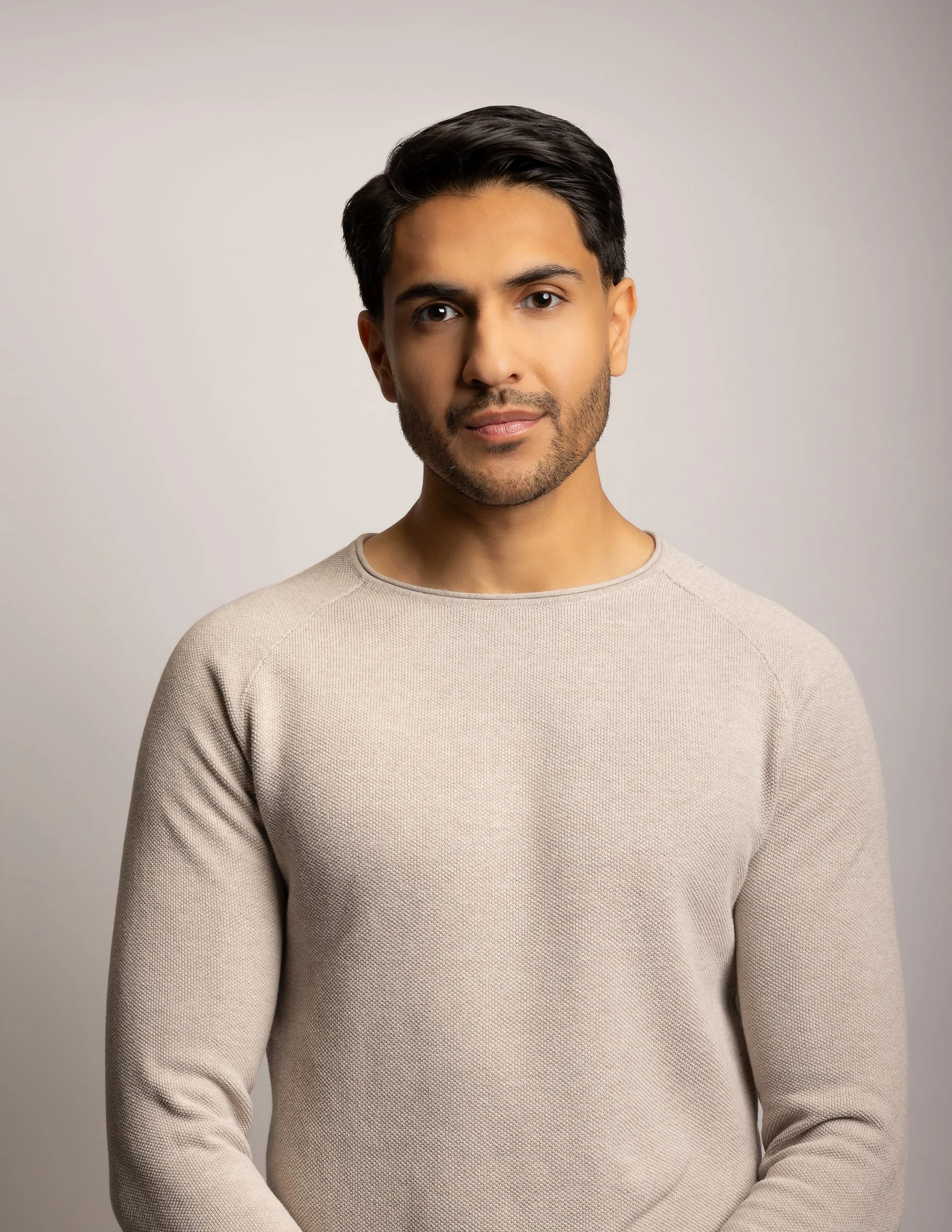 Harnoor.Headshot.final-2.jpg