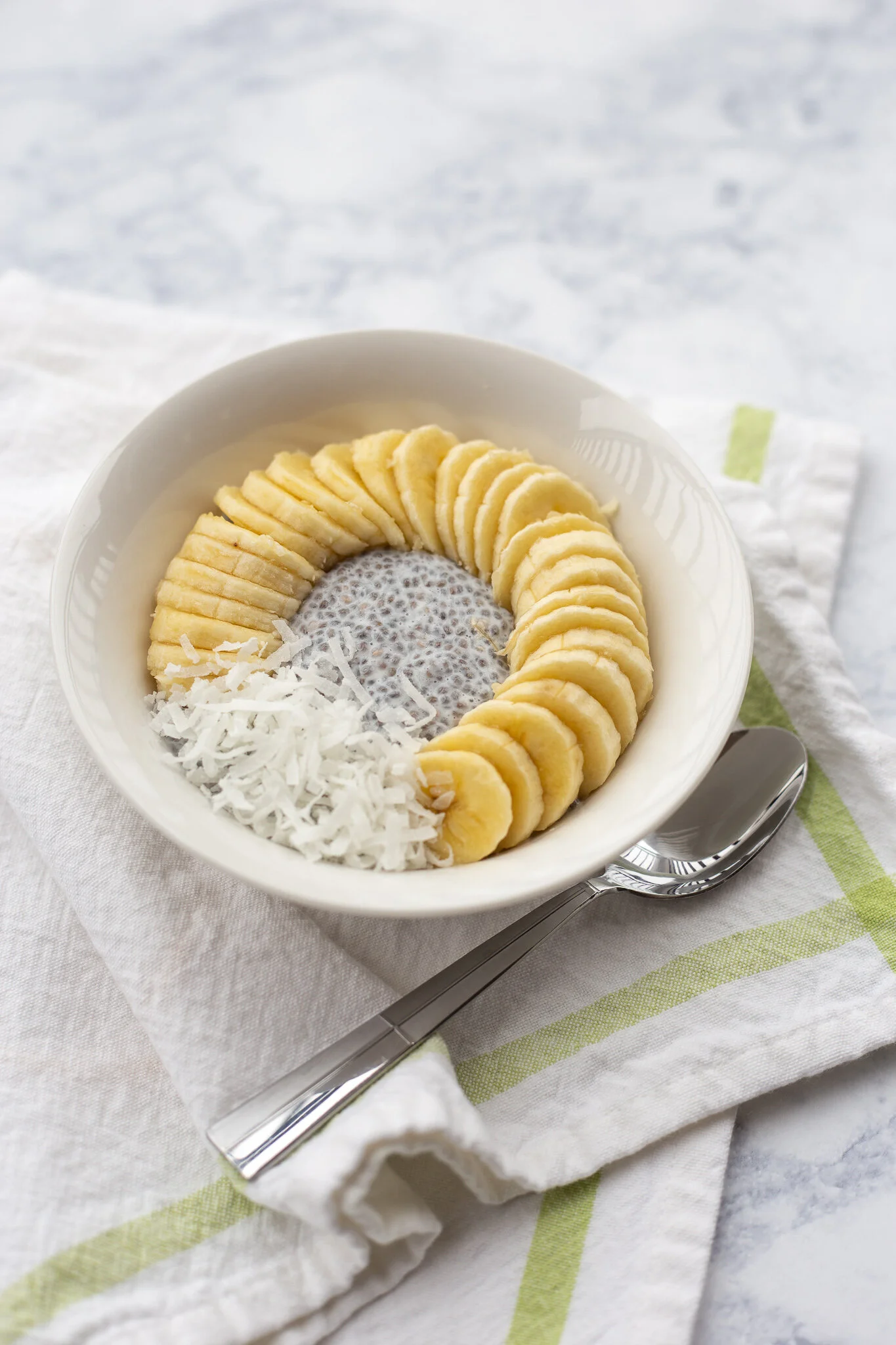 Easy Superfood Breakfast: Chia Pudding
