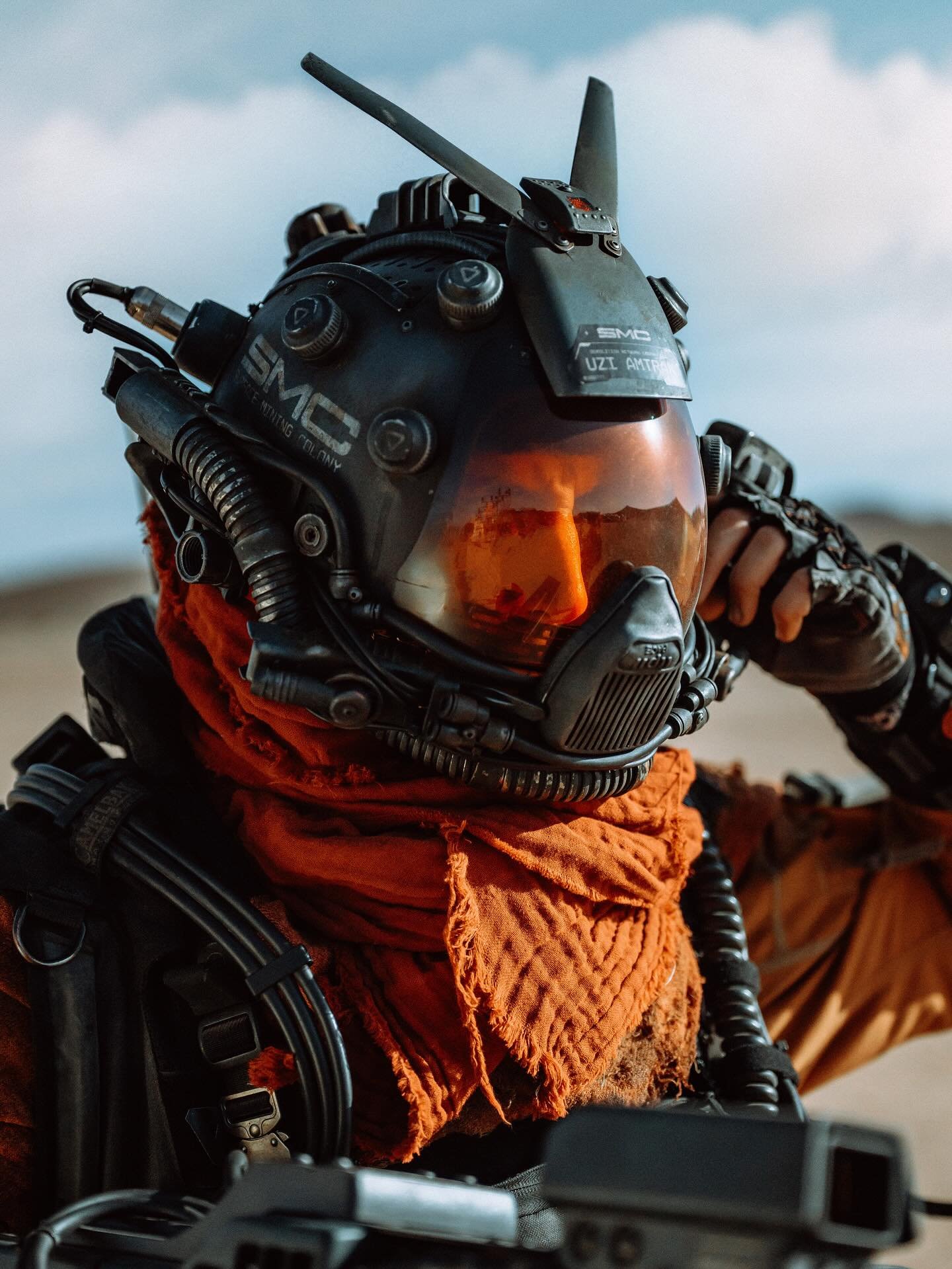 Oh nothing, just forgetting to post, ever.
.
#scifi #cyberpunk #neotropolis #space #starfield #cyberpunk2077 #cosplay #spacesuit #cyberpunkedgerunners #cyberpunkers