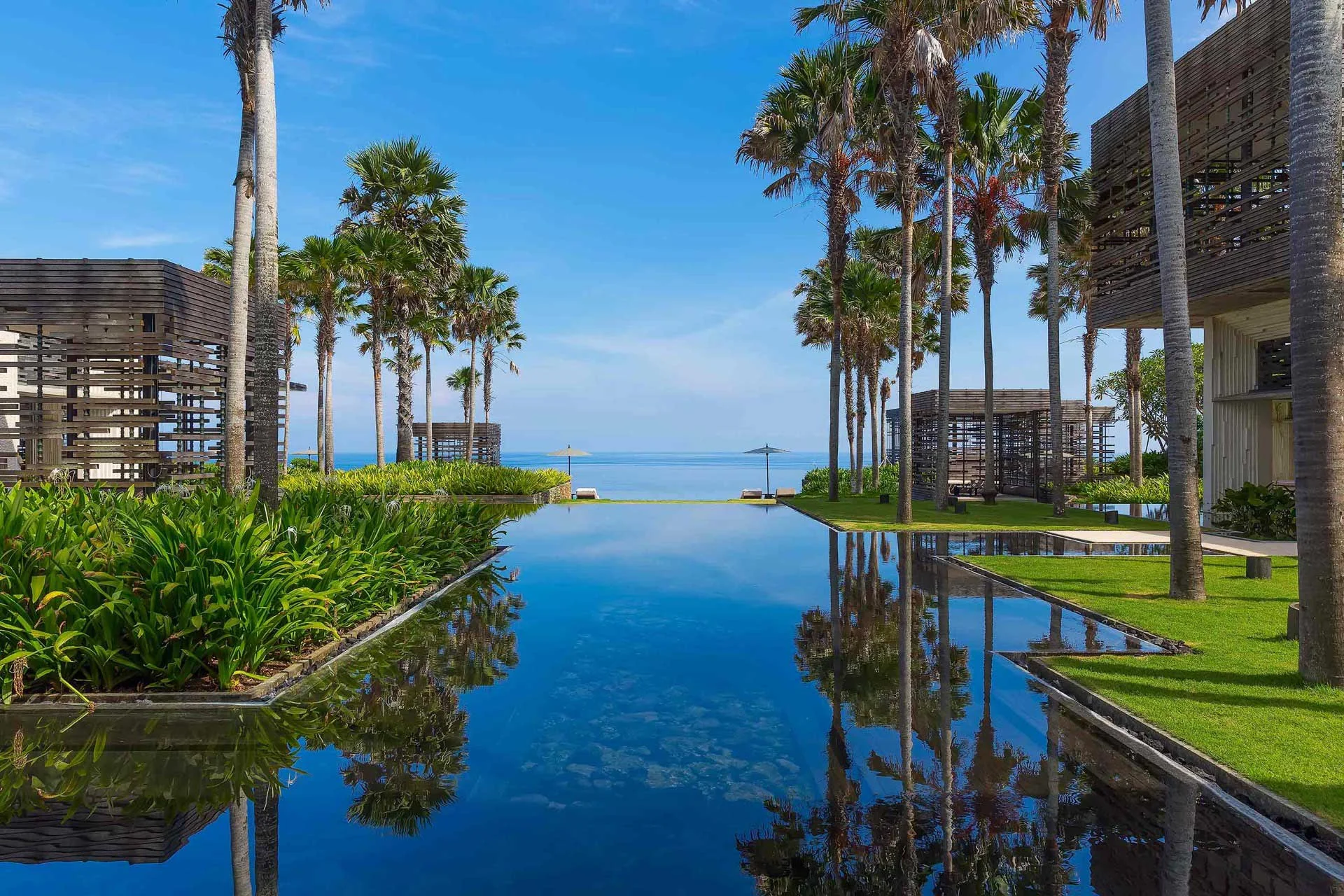 uluwatu-accolades-full.jpg