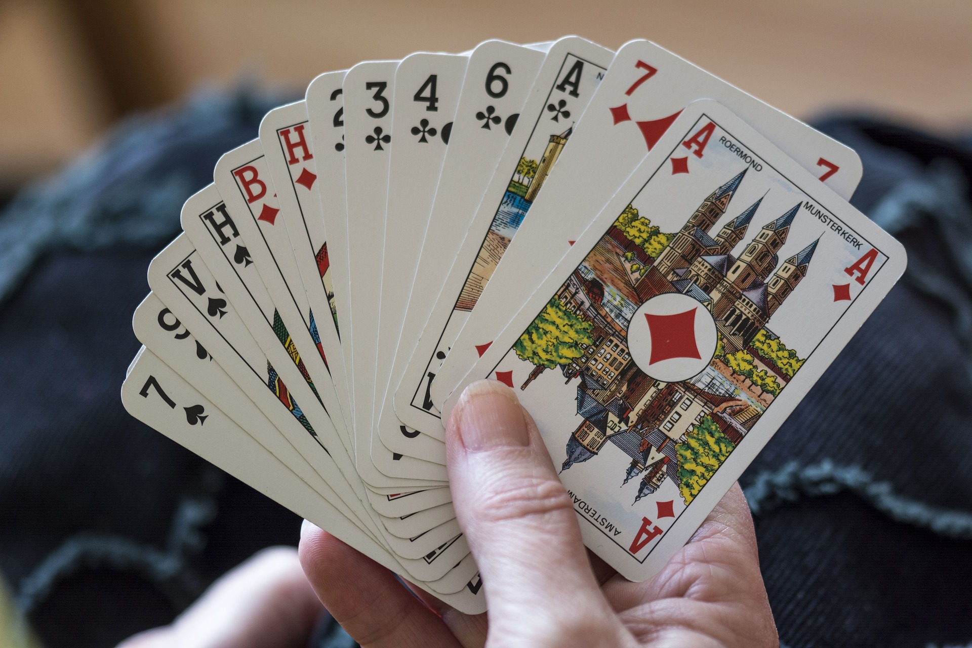 playing-cards-1252374_1920.jpg