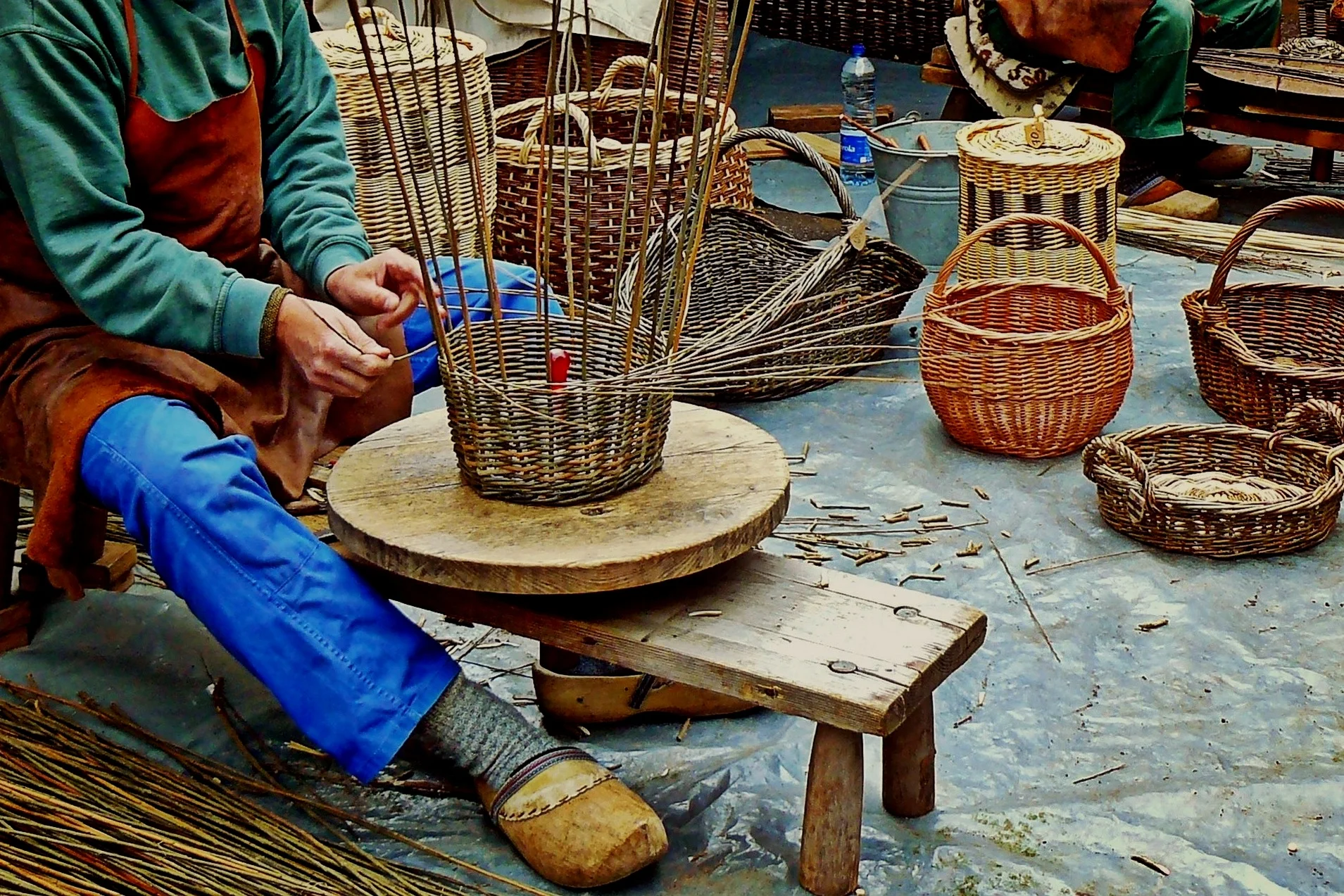 wickerwork-1314017_1920.jpg