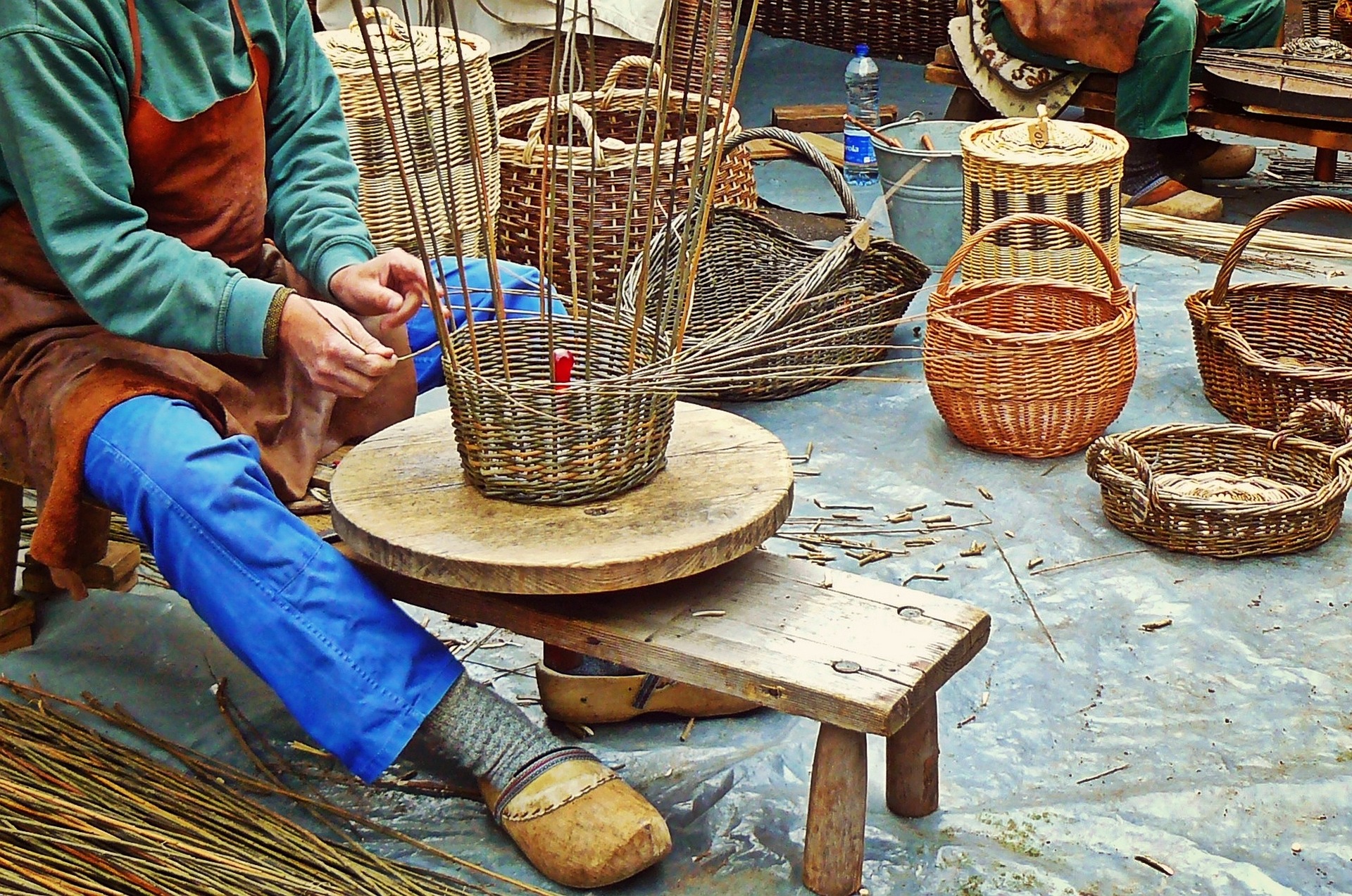 wickerwork-1314017_1920.jpg