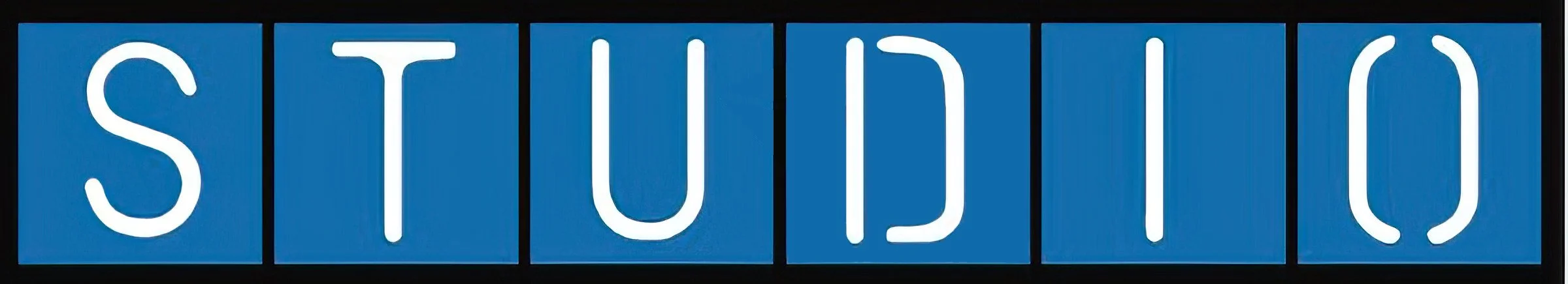 hr STUDIO Gallery logo.jpg