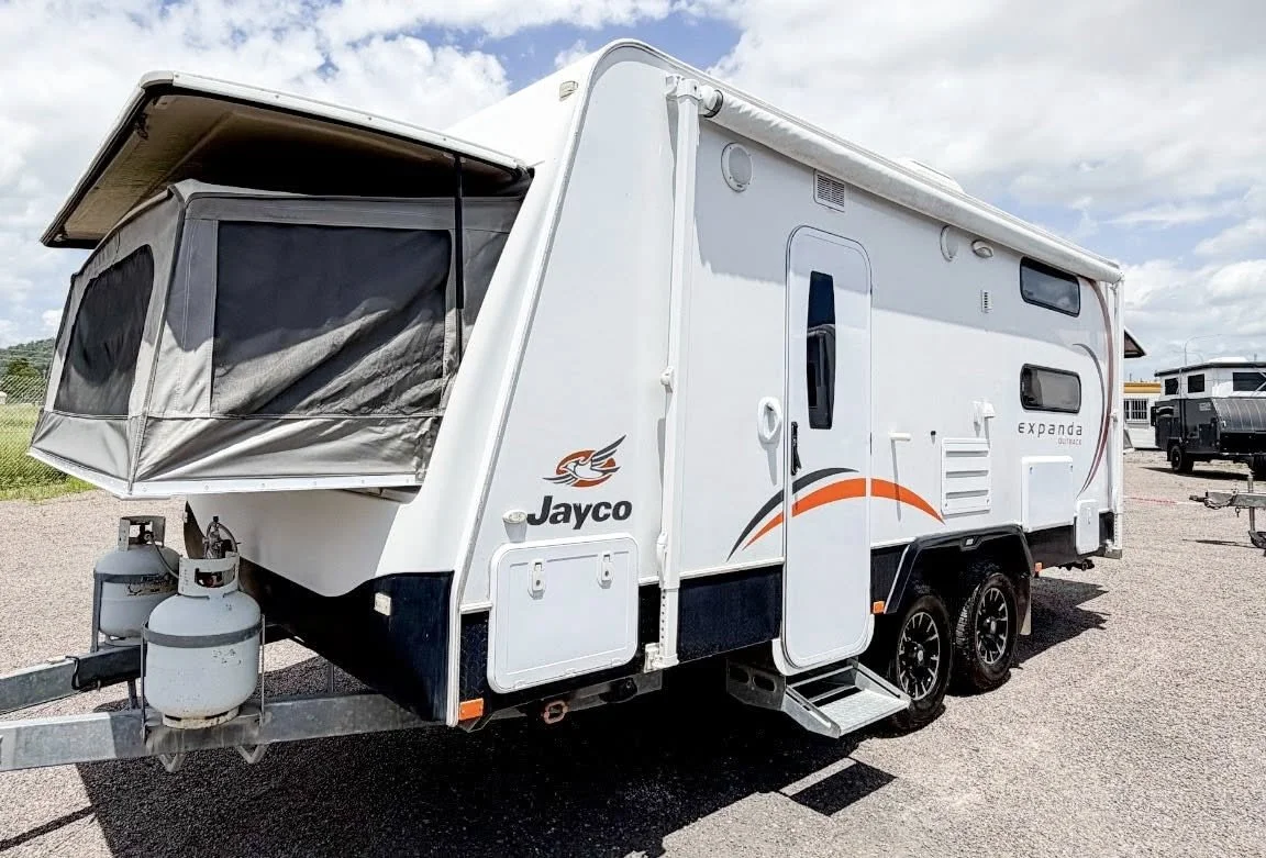 Stock #18 Jayco Expanda Outback 