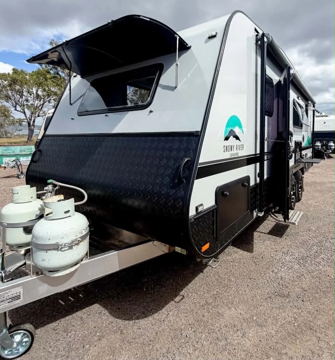 Stock #18 2022 Snowy River SRC22 Family Caravan