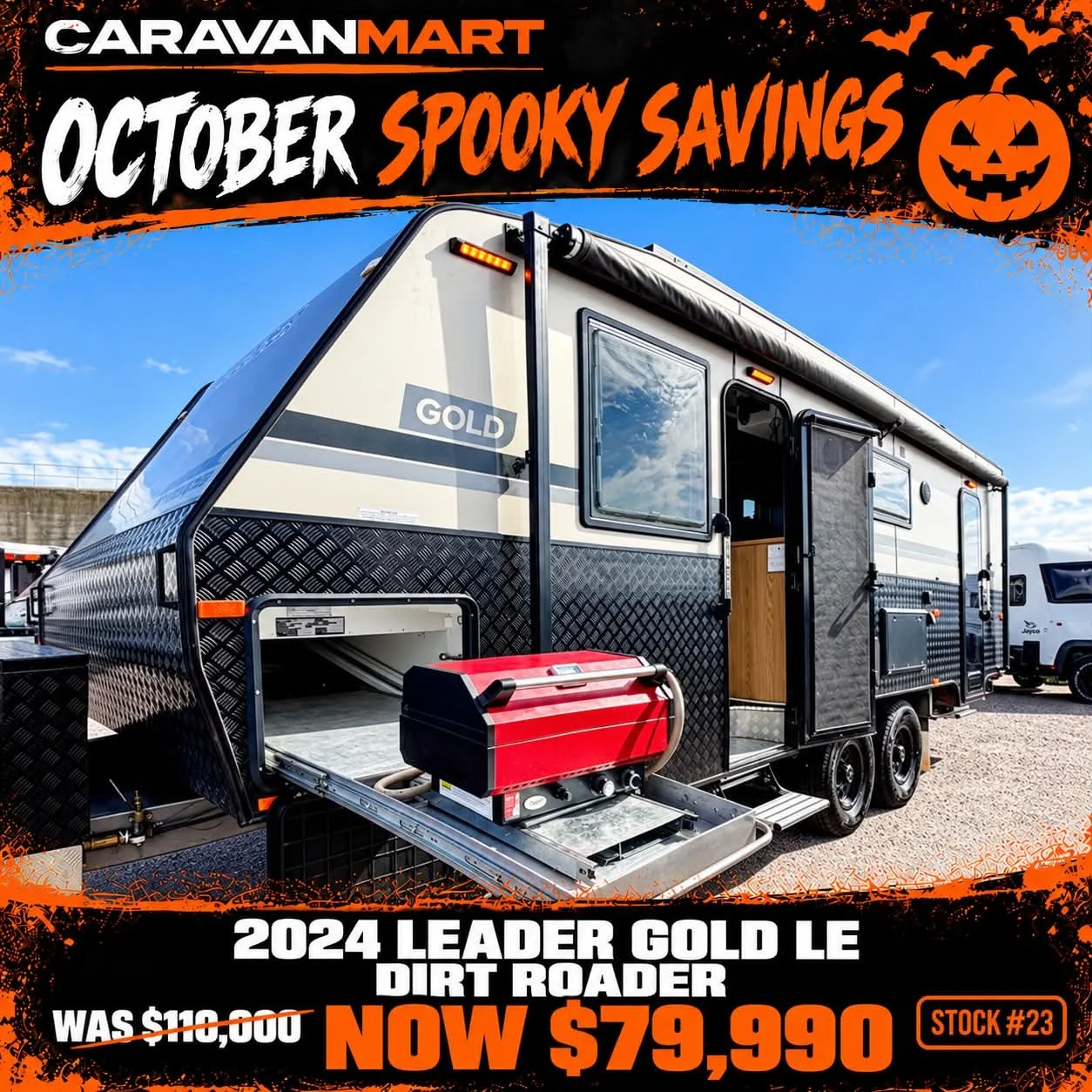 *** PRICE REDUCED *** Stock #23 Leader Gold LE Dirt Roader Triple Bunk . 2 Door Entry 