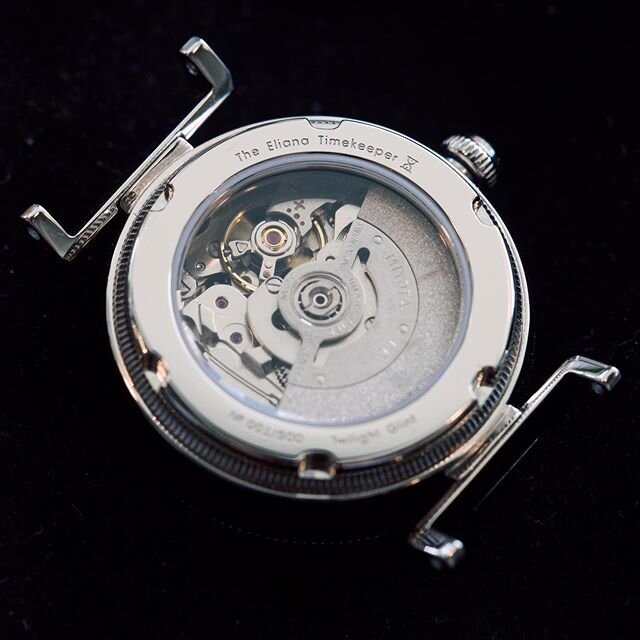 The automatic movement, first invented by John Harwood in 1923 remains as timeless today, as it was a hundred years ago. ⌛️ Some things never go out of style.