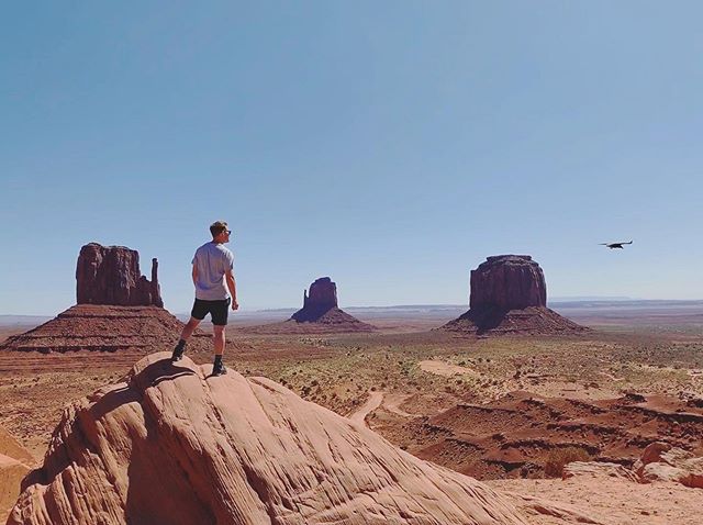 Monument Valley, Utah

#monumentvalley #navajotribalpark #utah