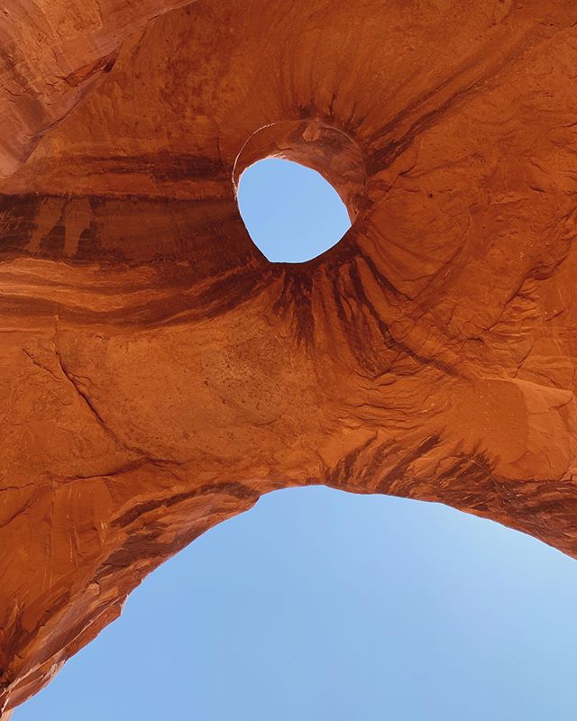 Rocks &amp; Petroglyphs, Monument Valley

#monumentvalley #petroglyphs #rockart #navajotribalpark #utah