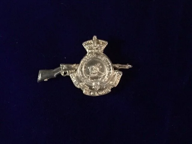 Victorian Royal Horse Artillery Rifle Brooch