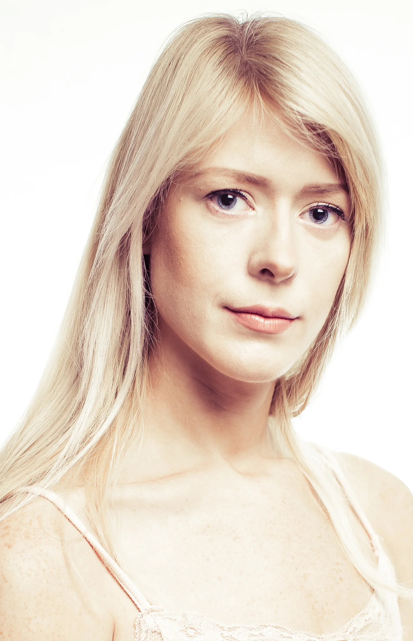 RAW Media - Liz 1_-2.jpg
