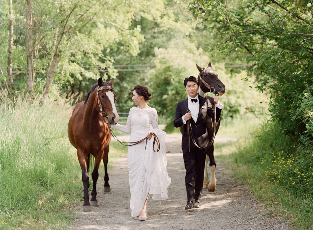 vancouver-pre-wedding-horse-01.jpg