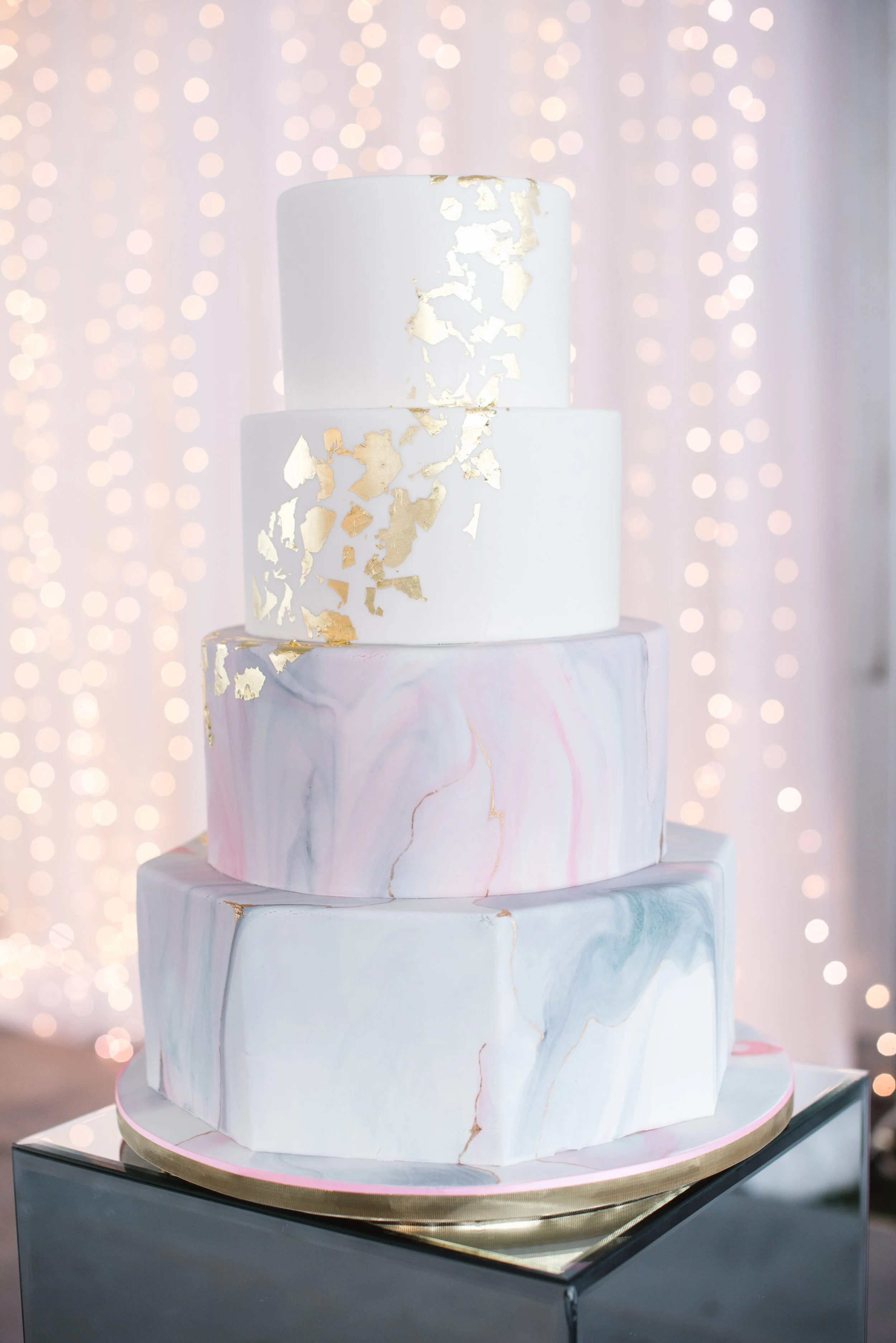 The Cake And The Giraffe