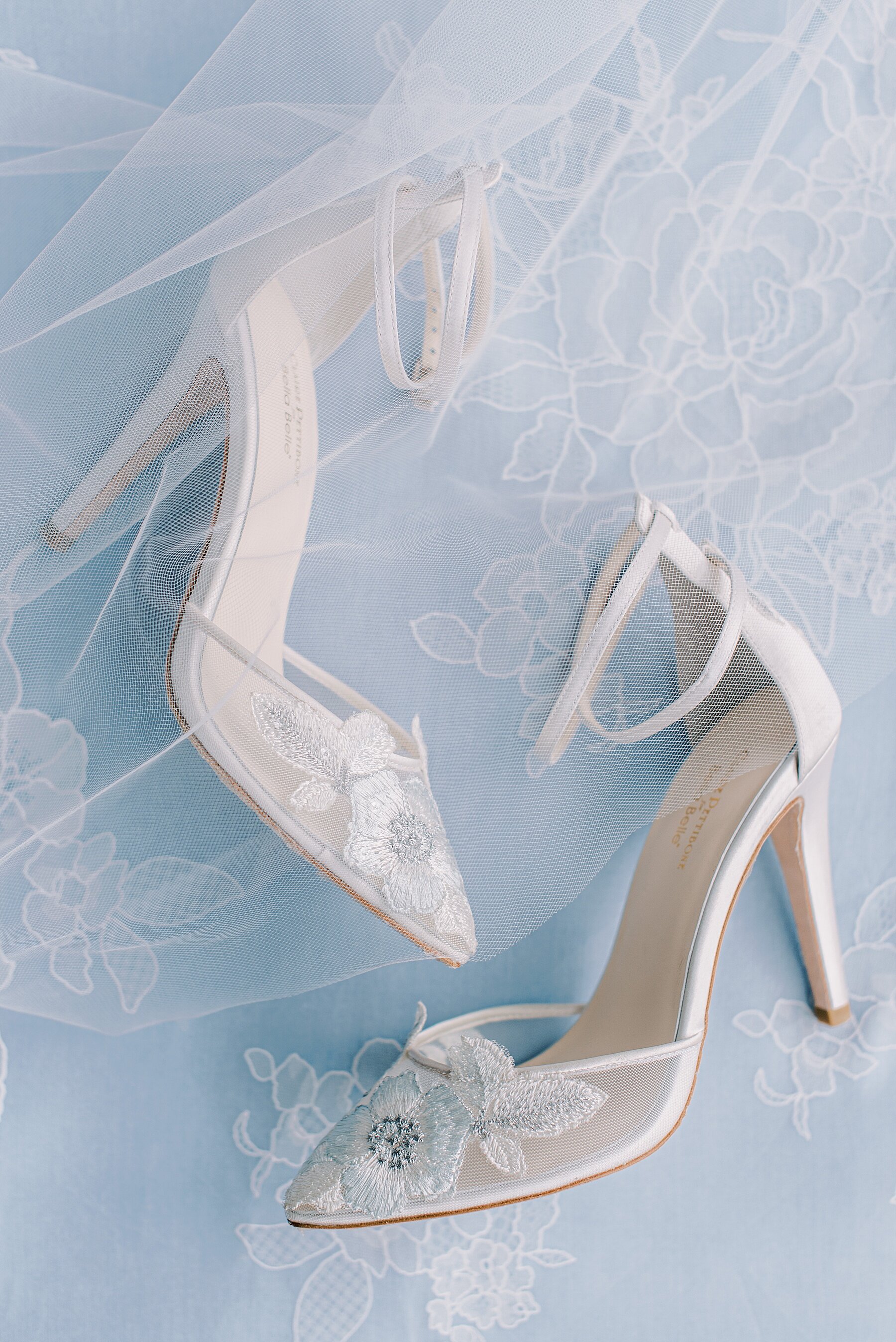 Swan-E-Set Wedding Editorial- Featured in Wedluxe — Blush Wedding ...