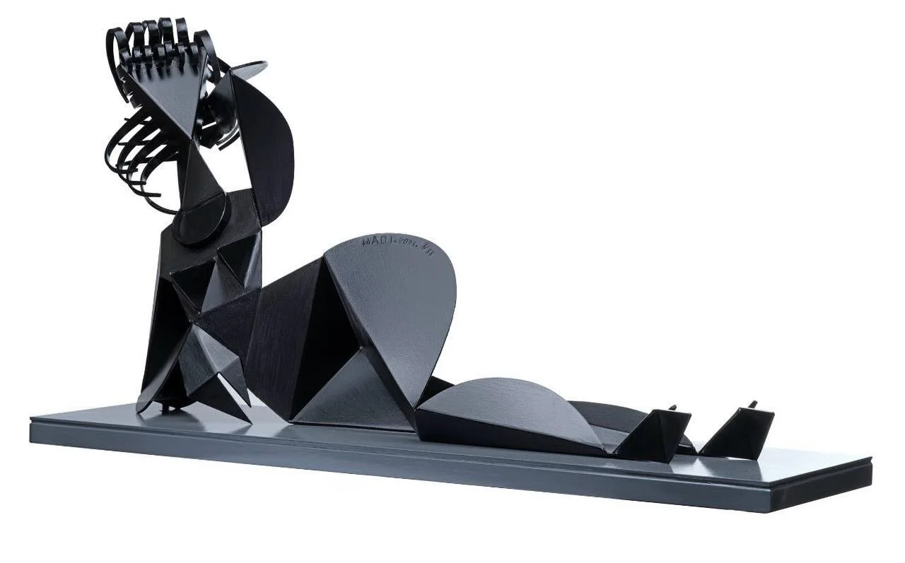 Hussein Madi 
Iron 
80x8x30cm