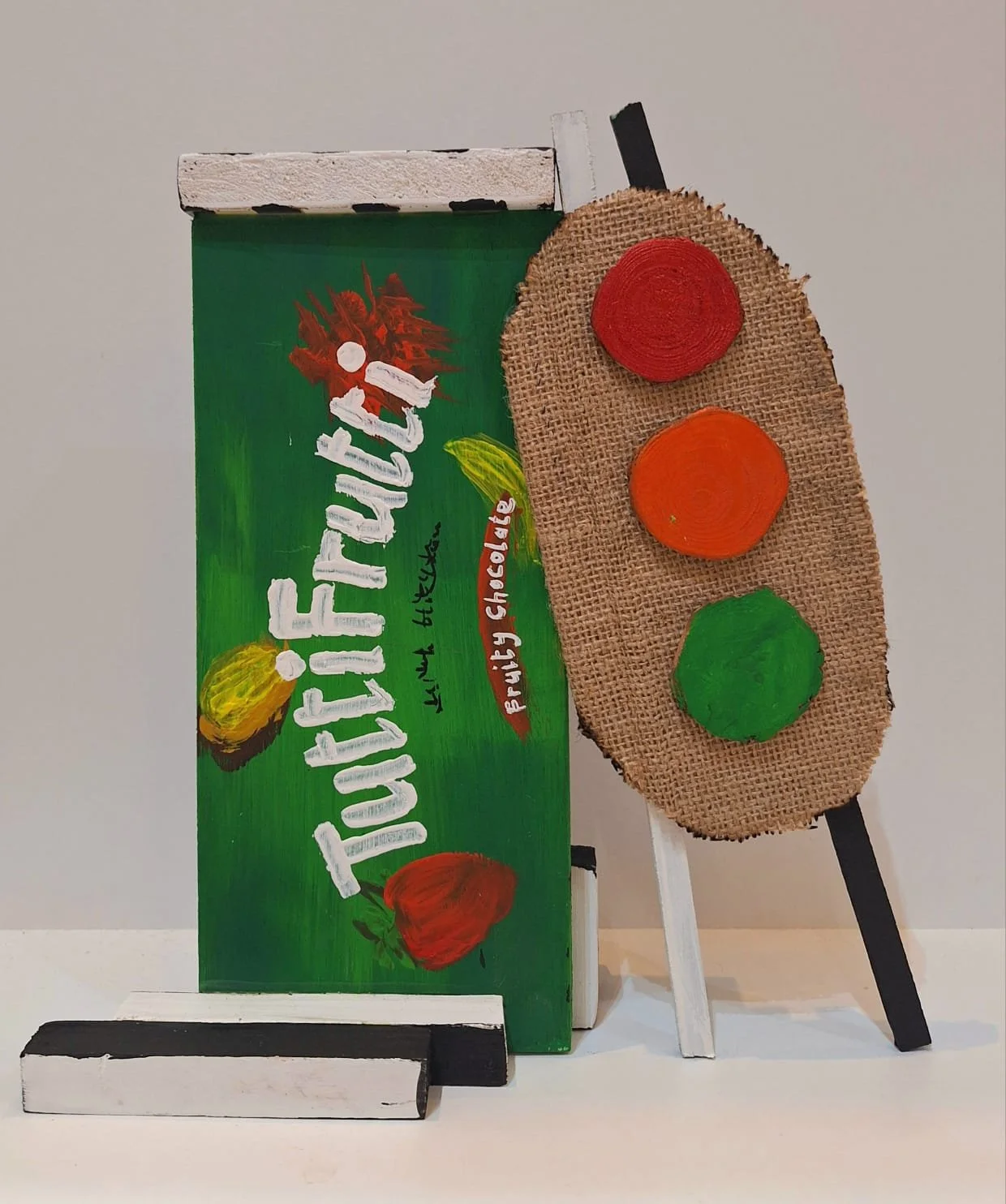 Magda Chaaban 31 x 28 x 10 cm.jpeg