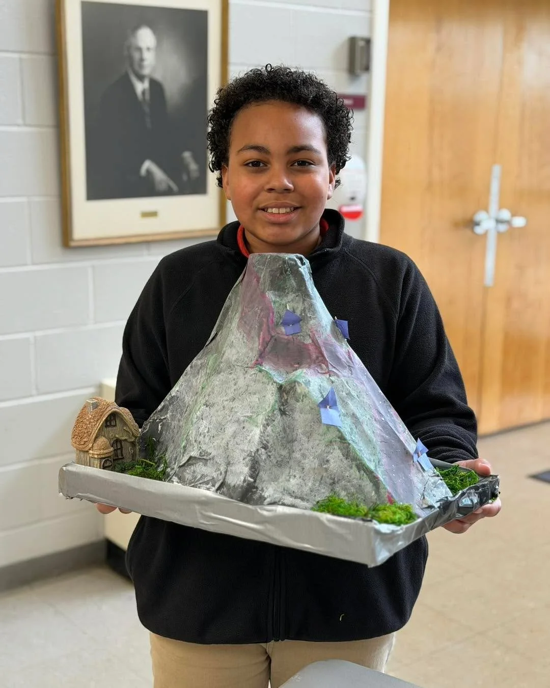 The best science classes don&rsquo;t just teach facts.

They inspire wonder.

Our students explore God&rsquo;s incredible creation through hands-on experiments and interactive learning experiences that make science come alive.

Learning is an adventu