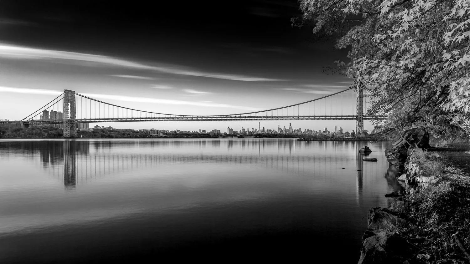 George Washington Bridge Mono.jpg