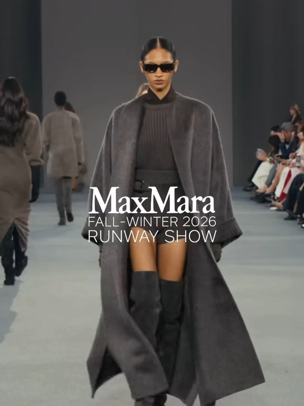 I slutningen af Februar var jeg med @narsissist i Milano, for at lave makeup til Max Mara showet under Milan Fashion Week. Fokus var smuk naturlig hud og en sart &ldquo;flush&rdquo; p&aring; l&aelig;berne. 
Fran&ccedil;ois Nars skabte en stor del af 