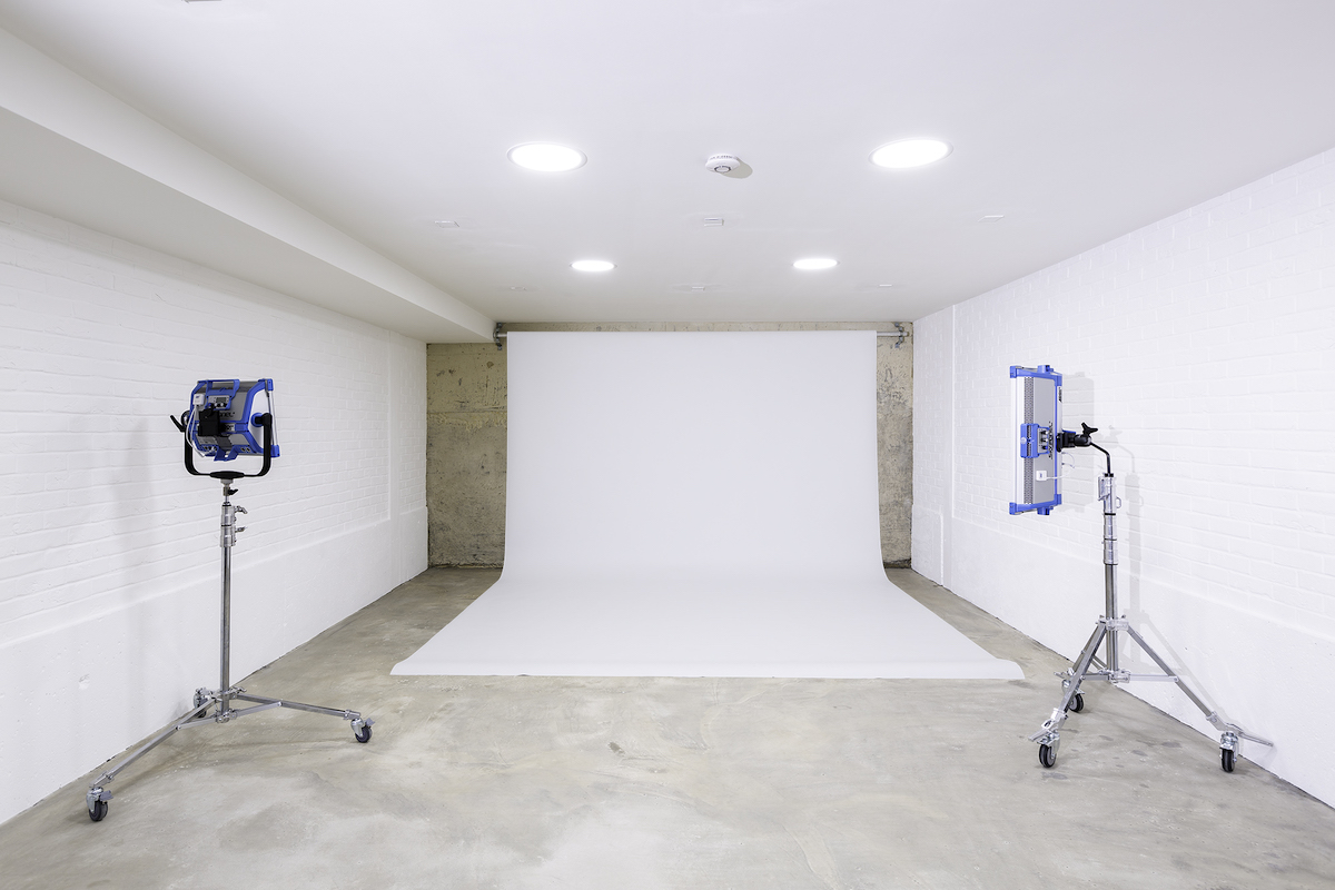 Studio_White.jpg