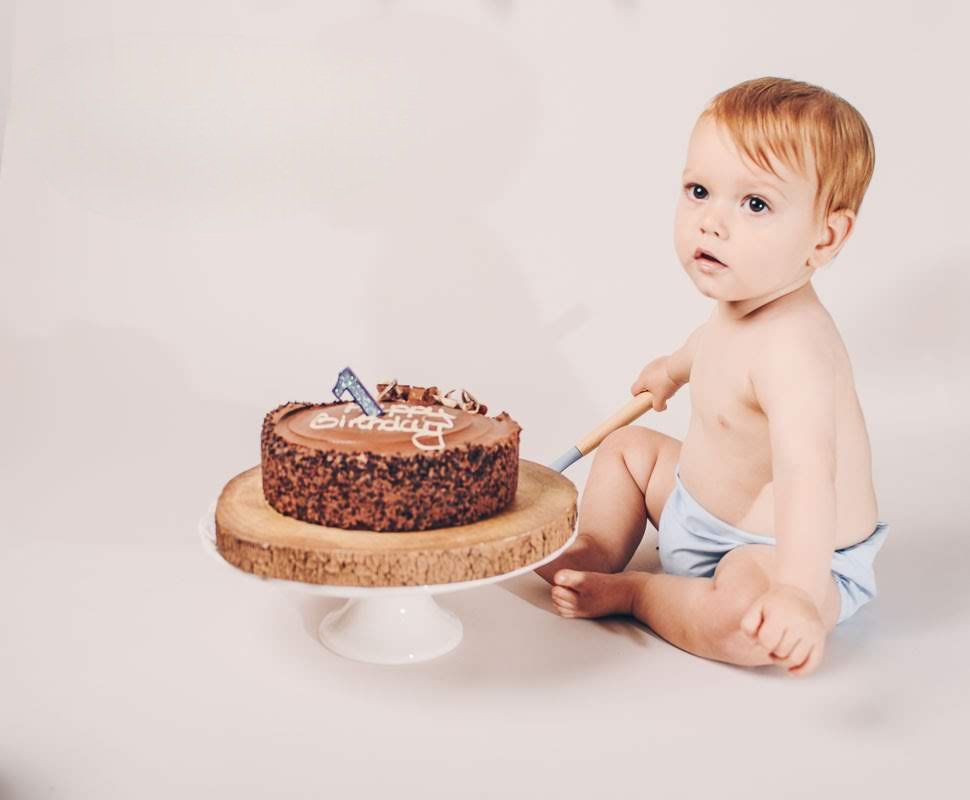 Thomas turns ONE - a natural cake smash 