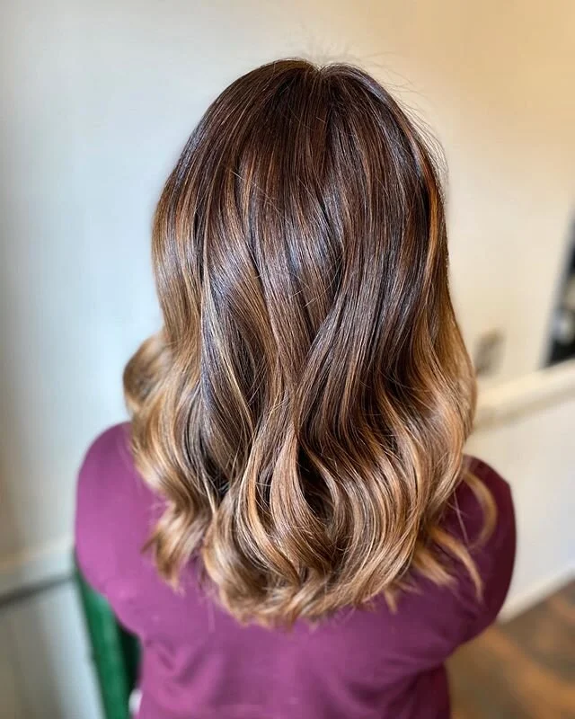Beautiful hair for a beautiful lady ☕️
.
.
.
.
.
.
.
.
.
.
.
.
#BeautyByMonserratRW #Balayage #Foilayage #Babylights #Highlights #AnnArborHairstylist #AnnArborStylist #AnnArborHair #BalayageAnnArbor #AnnArborBalayage #AnnArbor #Wella #WellaColor #Sh