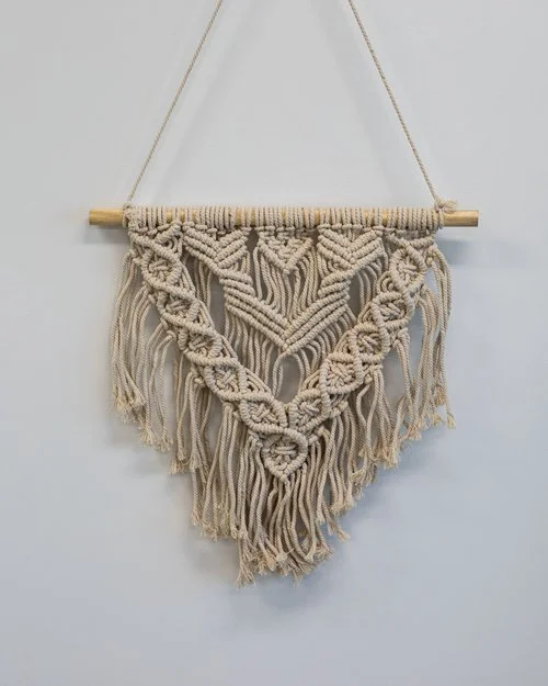 Macrame Wallhanging in Natural