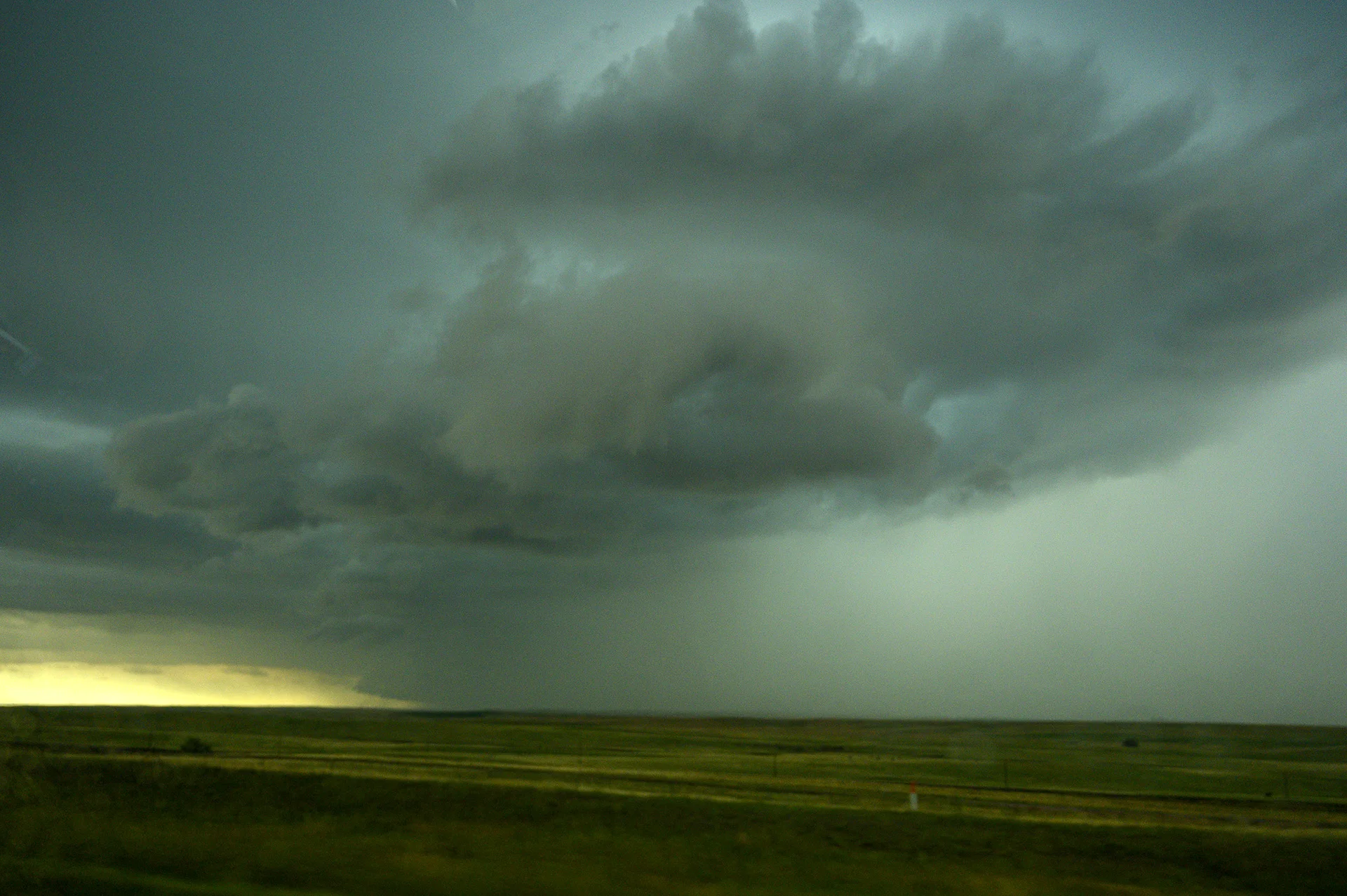 Rotating I-70 storm