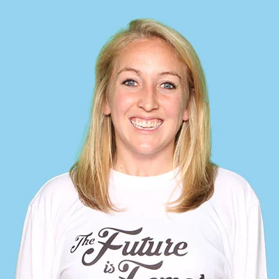 Noel Holmes In college Noel played, captained and was president of Scorch ultimate at the University of South Carolina. She has played women's and mixed club for the past 5 years. In her spare time, she coaches VUDU (Vanderbilt Women's Ultimate) and helps captain teams for Nashville Ultimate Leagues. Outside of ultimate, she loves traveling home to visit family/friends, going hiking with her pup, playing basketball and soccer, and doing pretty much anything outdoors during the summertime!