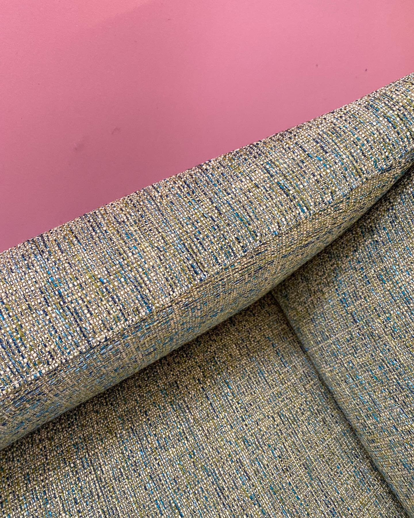 VERSIONE VINTAGE 🌸🌸🌸
&bull;
&bull;
#MonicaGasperini #monicagasperiniarchitect #monicagasperinidesigner #monicagasperinilovers #newprojectsoon #armchairinlove #vintagefabriclove