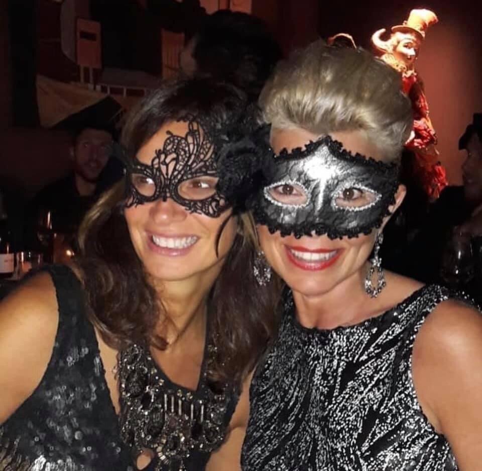 CHE IL CARNEVALE SIA CON NOI ❤️
&bull;
&bull;
#MonicaGasperini @artemest #NY #monicagasperiniarchitect #monicagasperinidesigner #monicagasperinilovers #carnevale2023 #newsnewsnews  #monicagasperininewproducts #lovelovelove @erikacalesini_official
