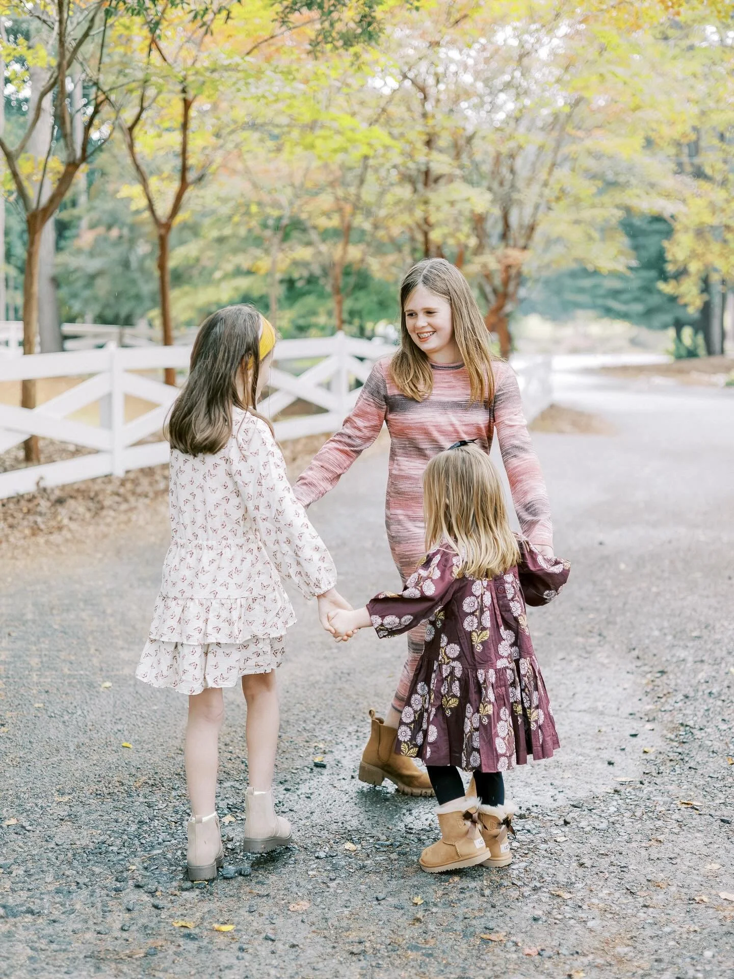 Weather like today&rsquo;s gloomy, rainy skies are usually what I like to avoid most for sessions, but when rain unexpectedly came rolling in right before this family&rsquo;s session they said &ldquo;let&rsquo;s go for it&rdquo; and I am SO grateful 