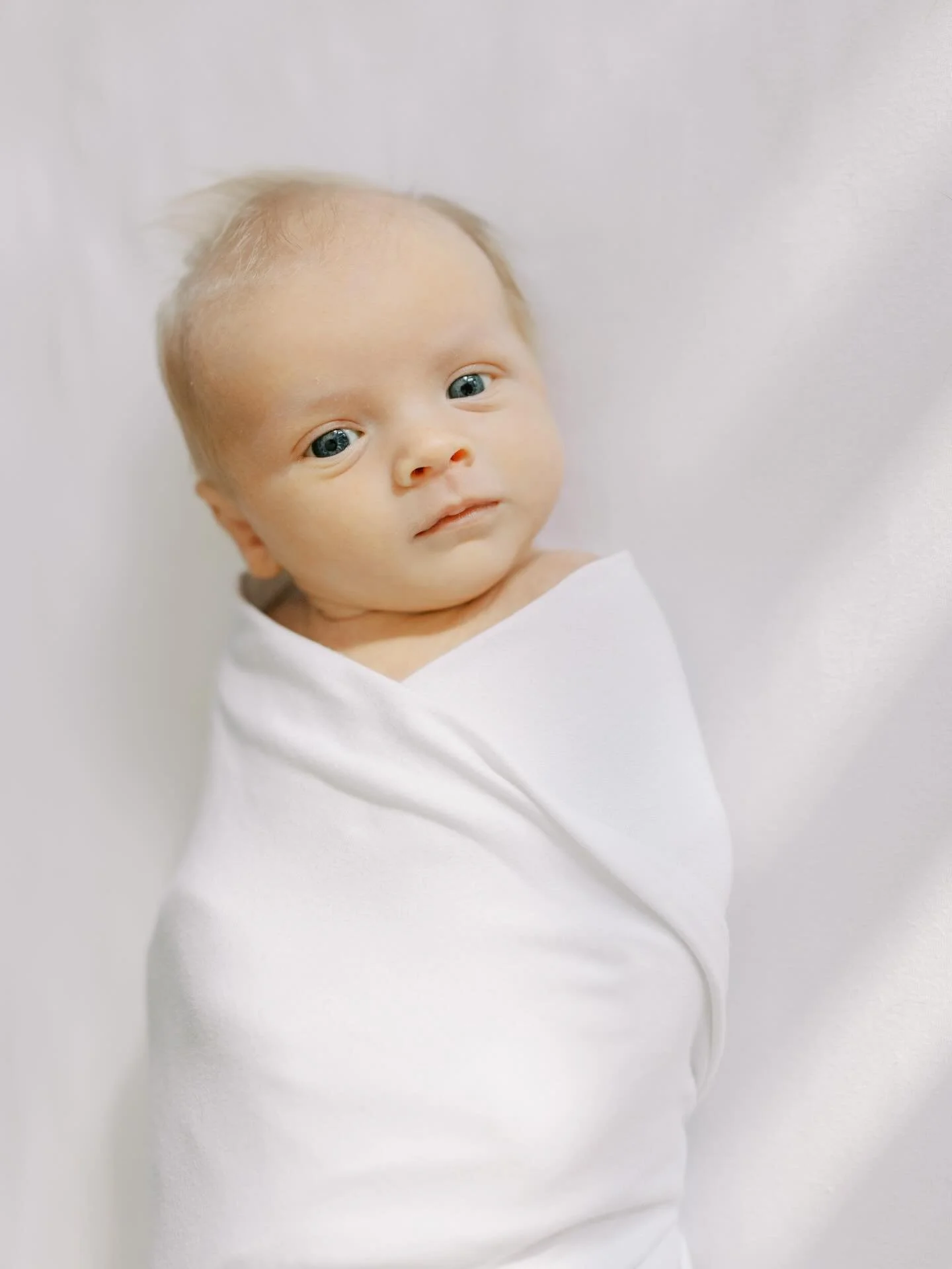 I don&rsquo;t think my final session of 2025 could&rsquo;ve been any sweeter and I have SO many newborns on my schedule for the new year (like more in these first two months than I had all of last year) and I am SO excited. There is truly nothing lik