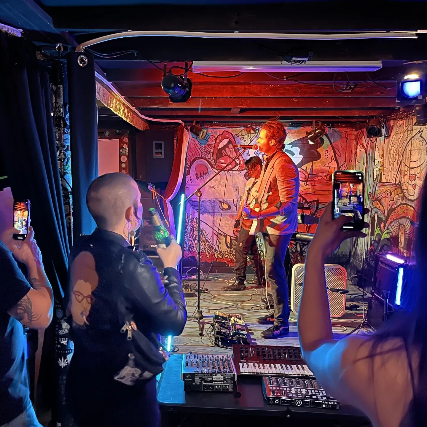 we came. we saw. we had a blast. another show coming soon...and our first album, LOW COST COBRA
.
.
.
.
.
#904 #jaxmusicscene #jaxmusic #sinkingchip #synthwave #musician #livemusic #wecamewesawwekickeditsass