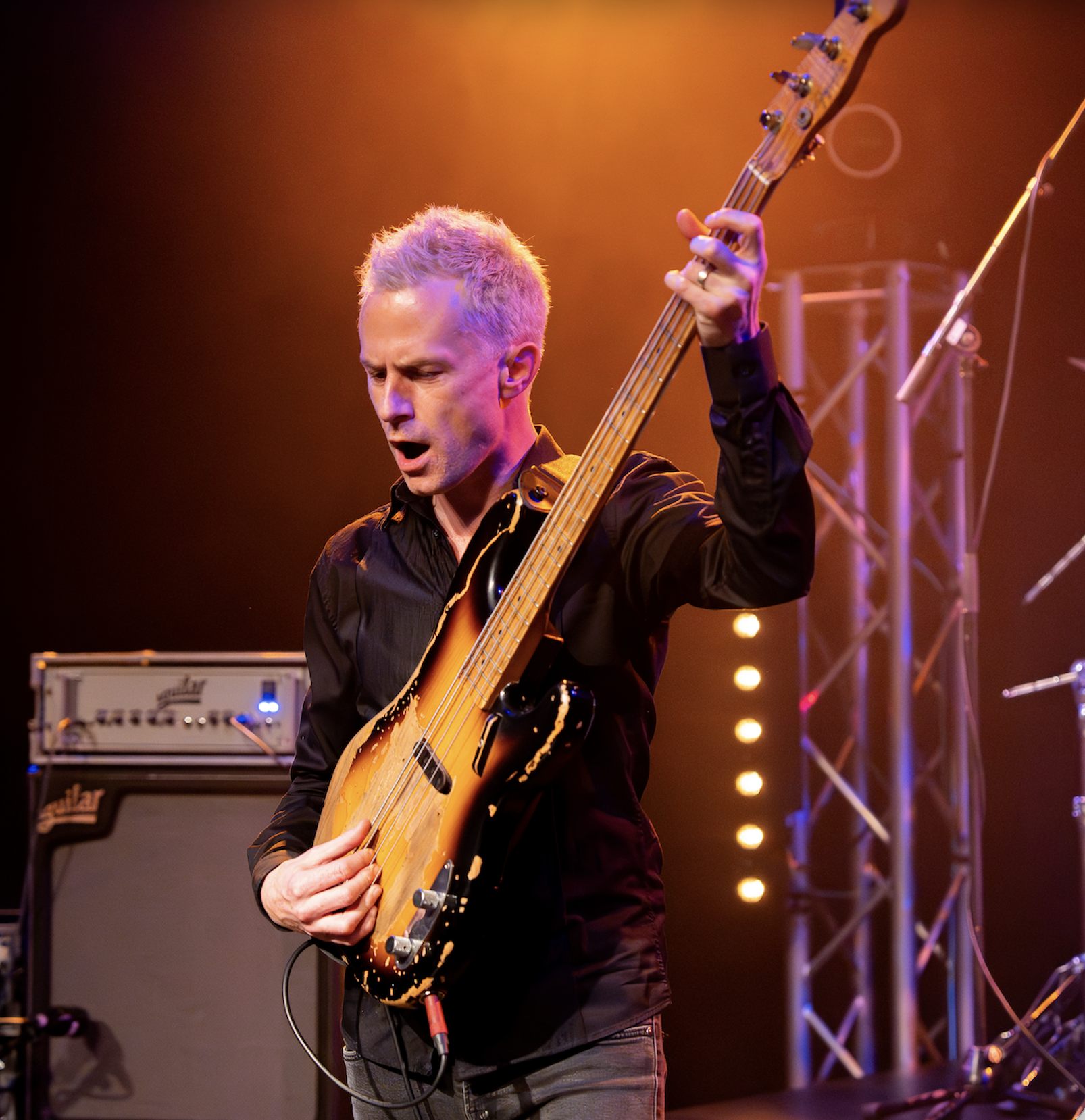 Owen (Lead Vocals &amp; Base)