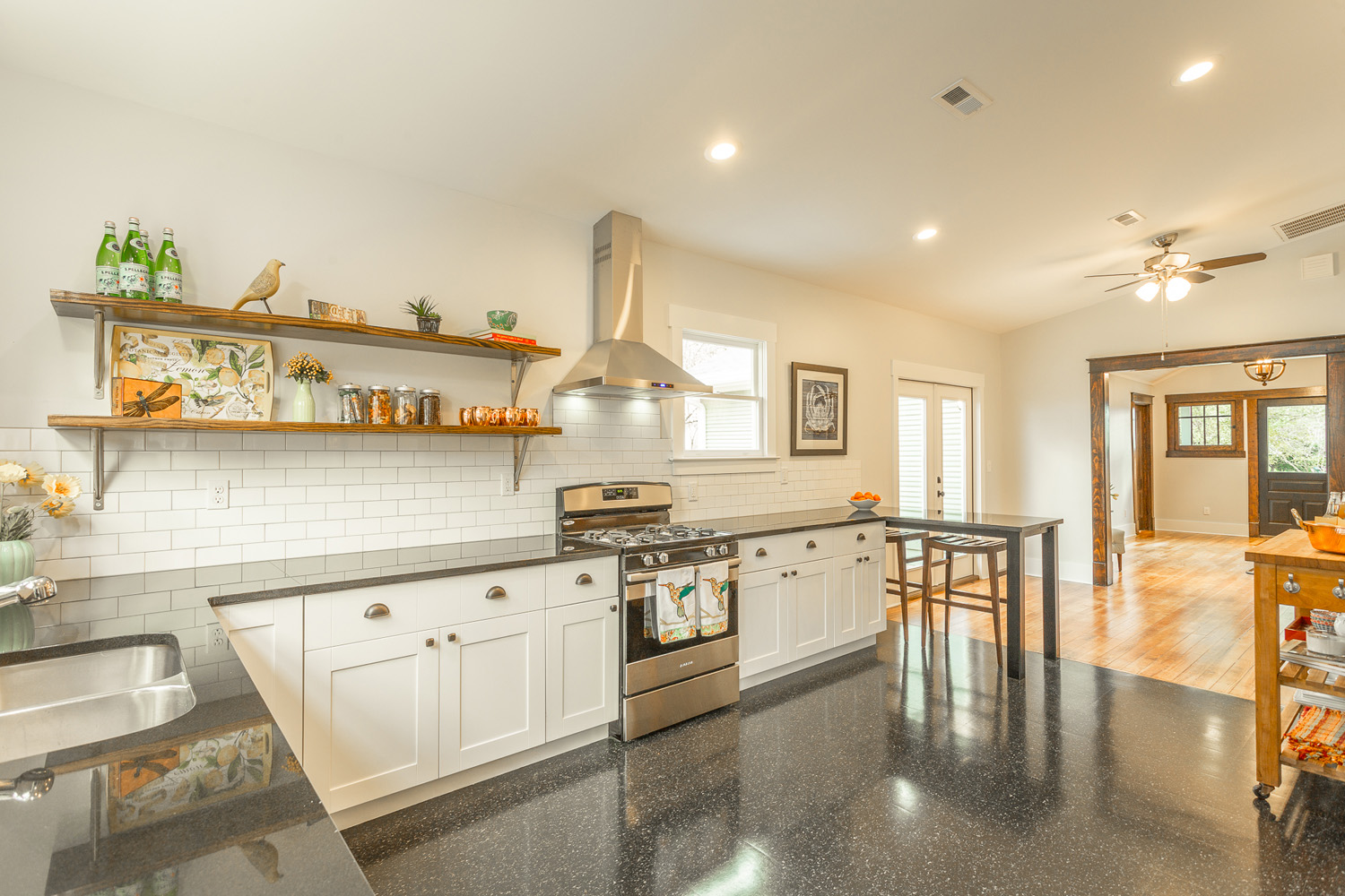 9_Craftsman_Bungalow_Open_Kitchen.jpg