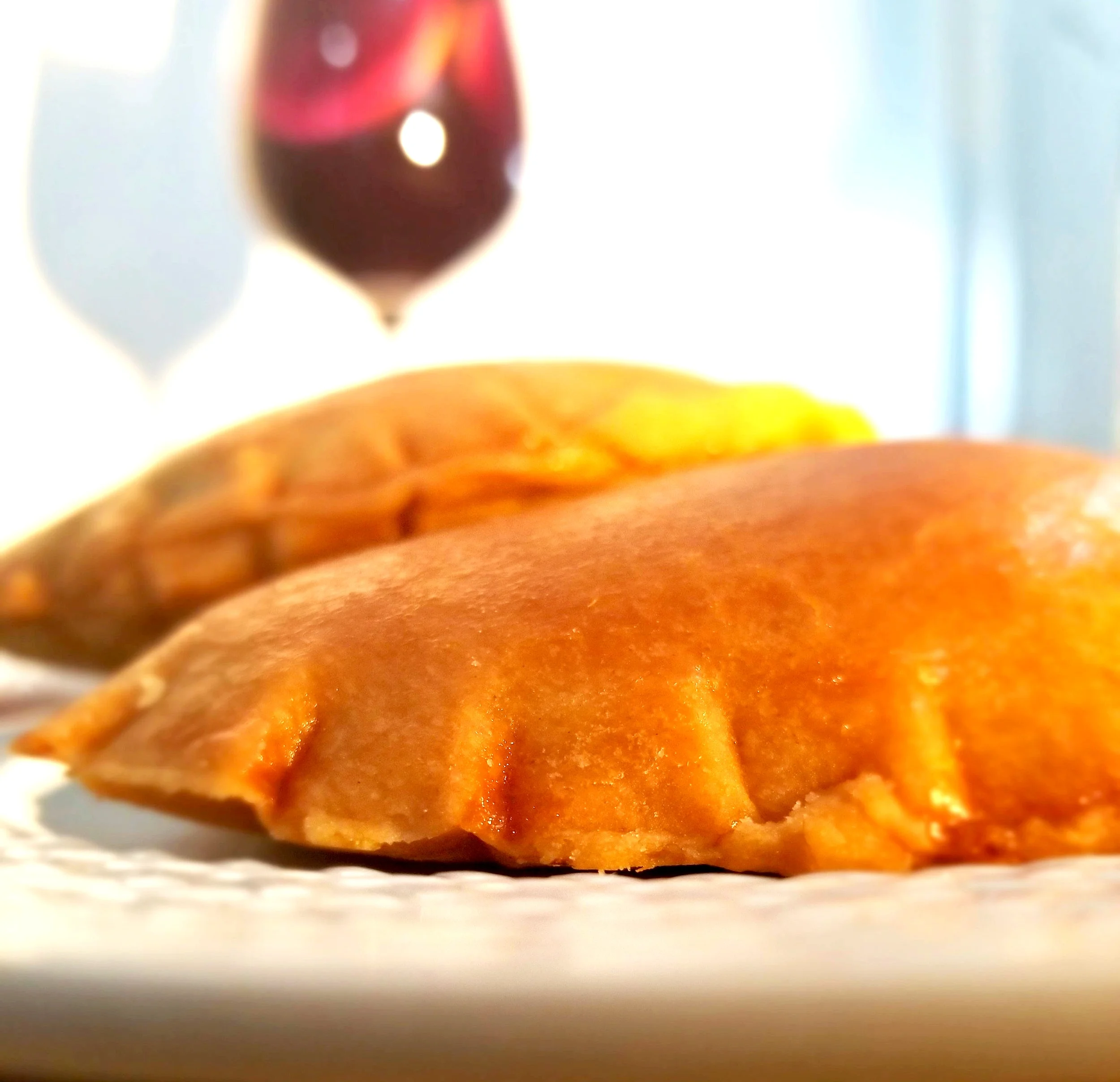 MEAT PIE & ZOBO