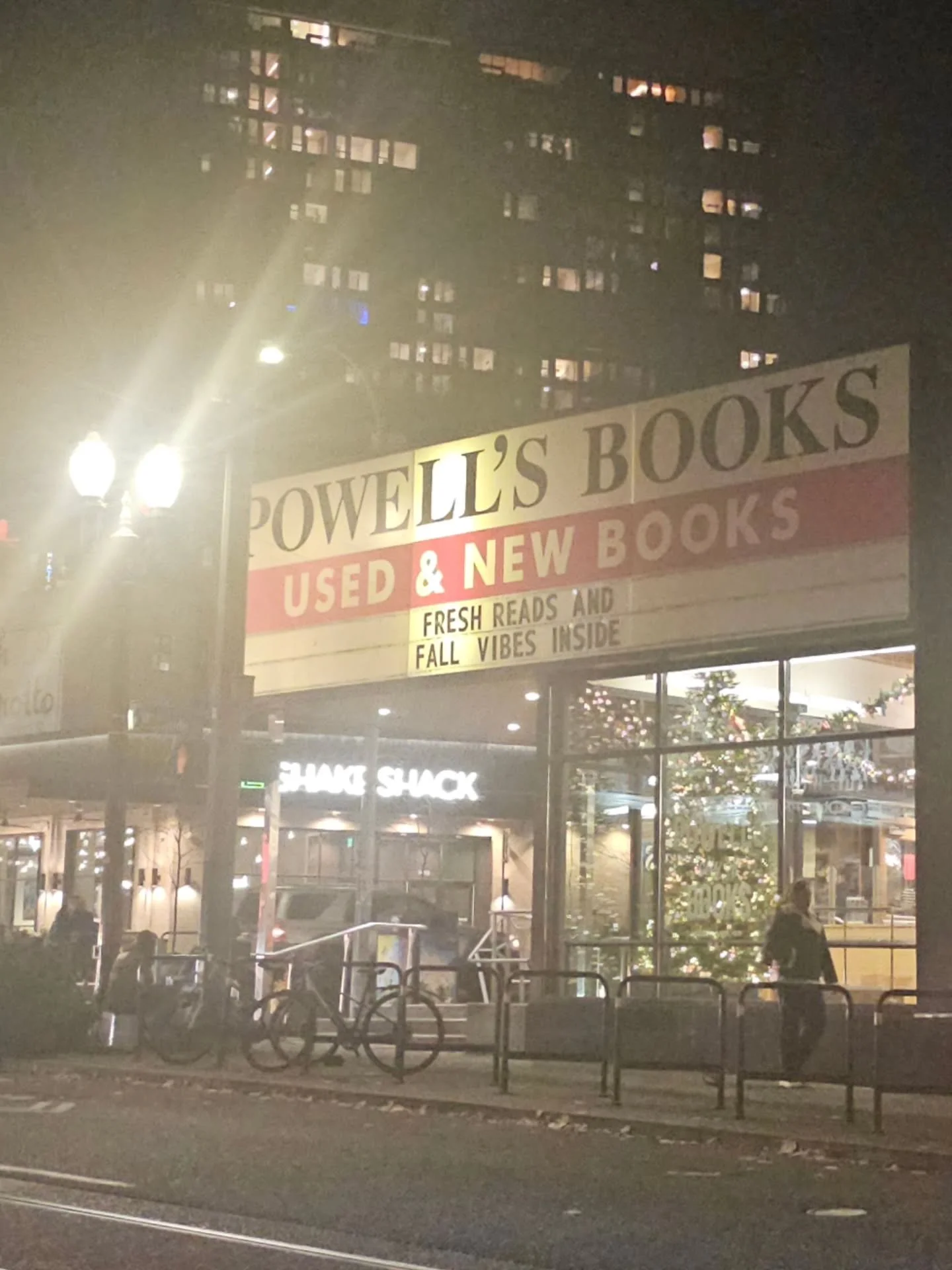 Visited @powellsbooks in downtown Portland and signed a few books 📚💙