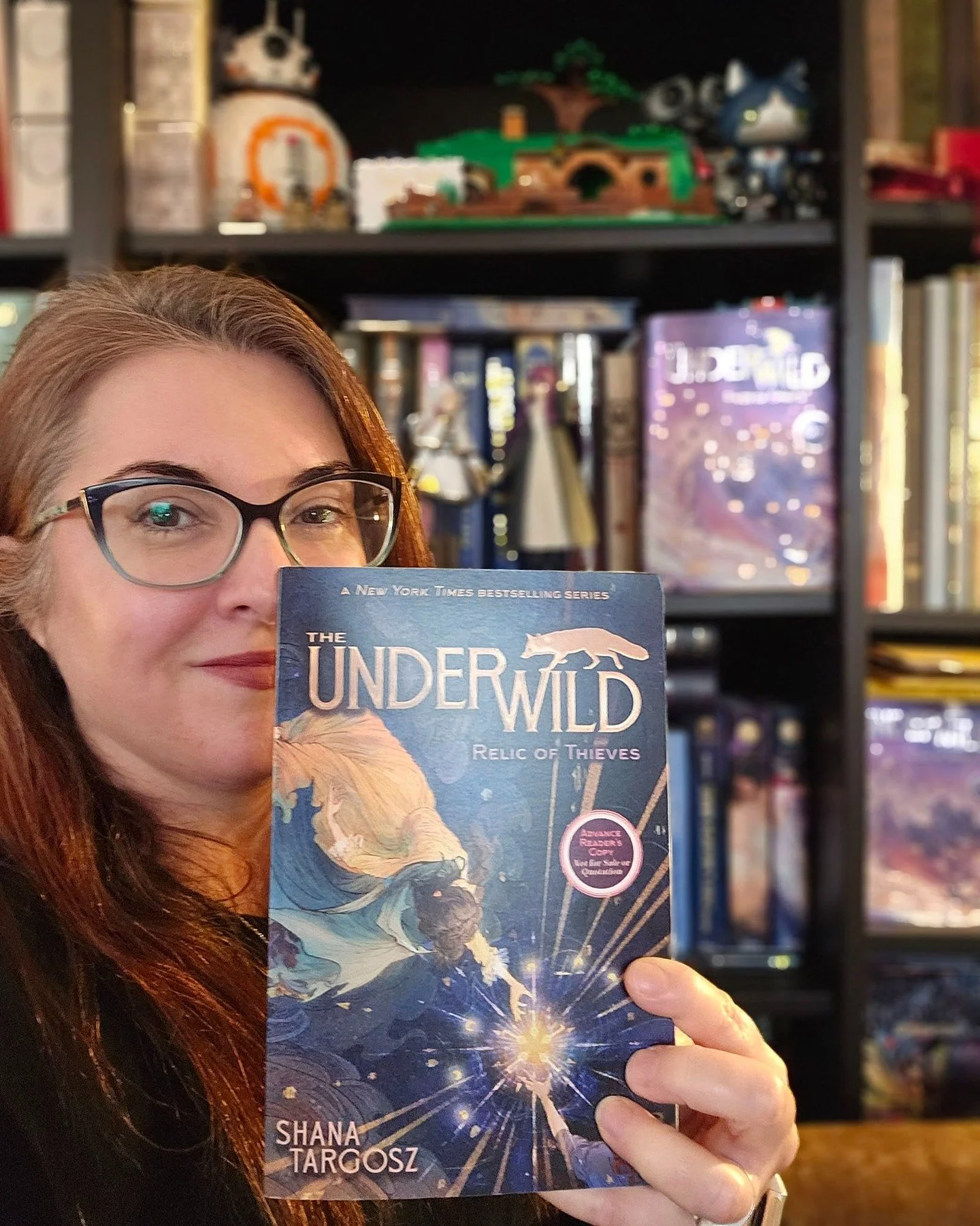 The Goodreads Giveaway for RELIC OF THIEVES is happening now! From now until December 15th, you can enter to win one of these gorgeous printed ARCs! 🐦&zwj;⬛✨

Are you ready to return to the Underworld? The Underwild: Relic of Thieves is a companion 