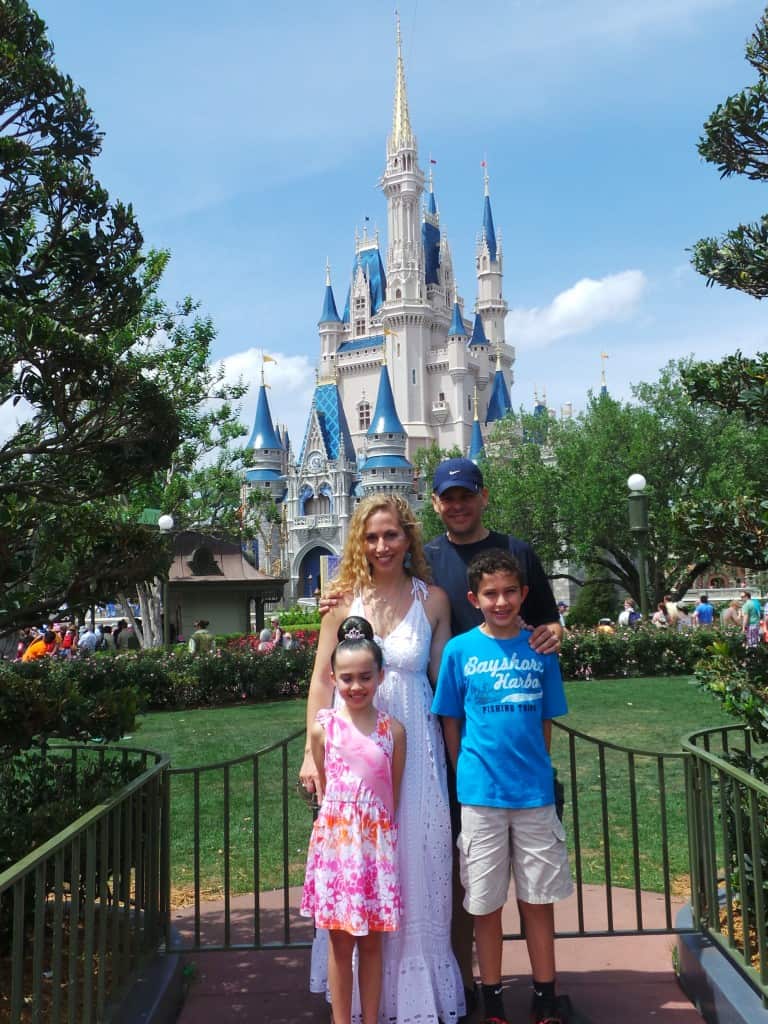 WDW-Disney-World-family-in-front-of-castle.jpg
