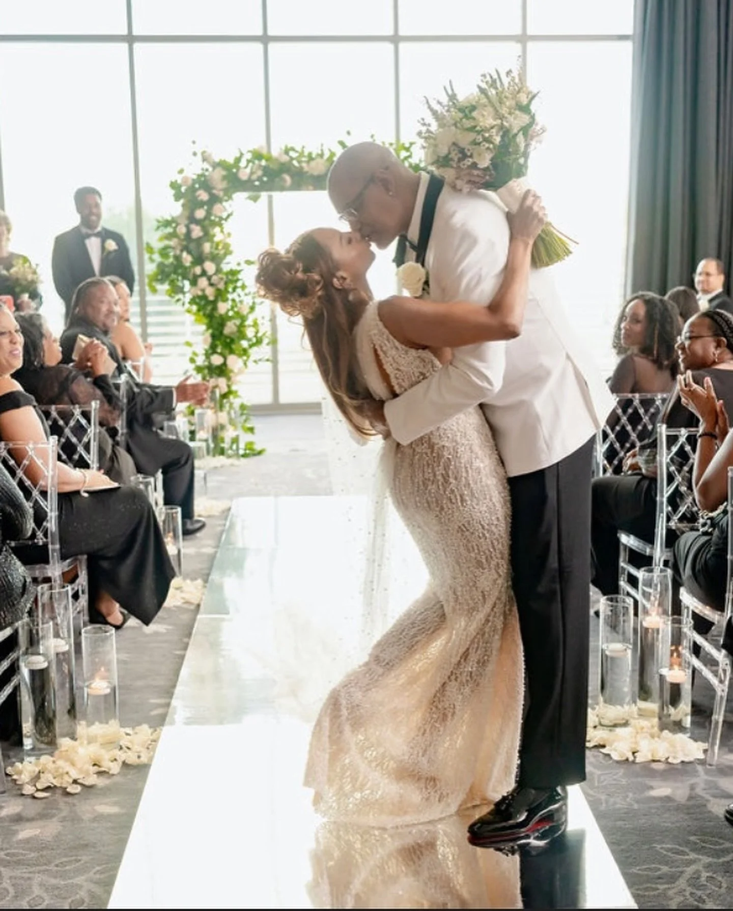 An Elegant Black Tie Affair 💫

Coordinator: @luxeventplanninganddesign 
Photographer: @cameronjohnsonphoto 
Venue: @fshotelneworleans 

#nolaweddingplanner #nolaweddingcoordinator #luxeventplanninganddesign #Luxeventsolutions #nolaplanner