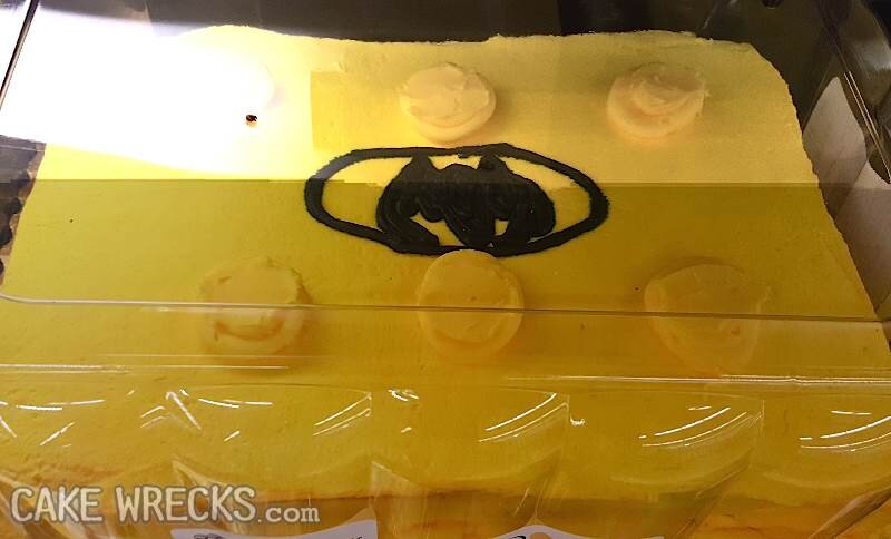 JeffEll.ow.batmanlogoonyellowlego.jpg