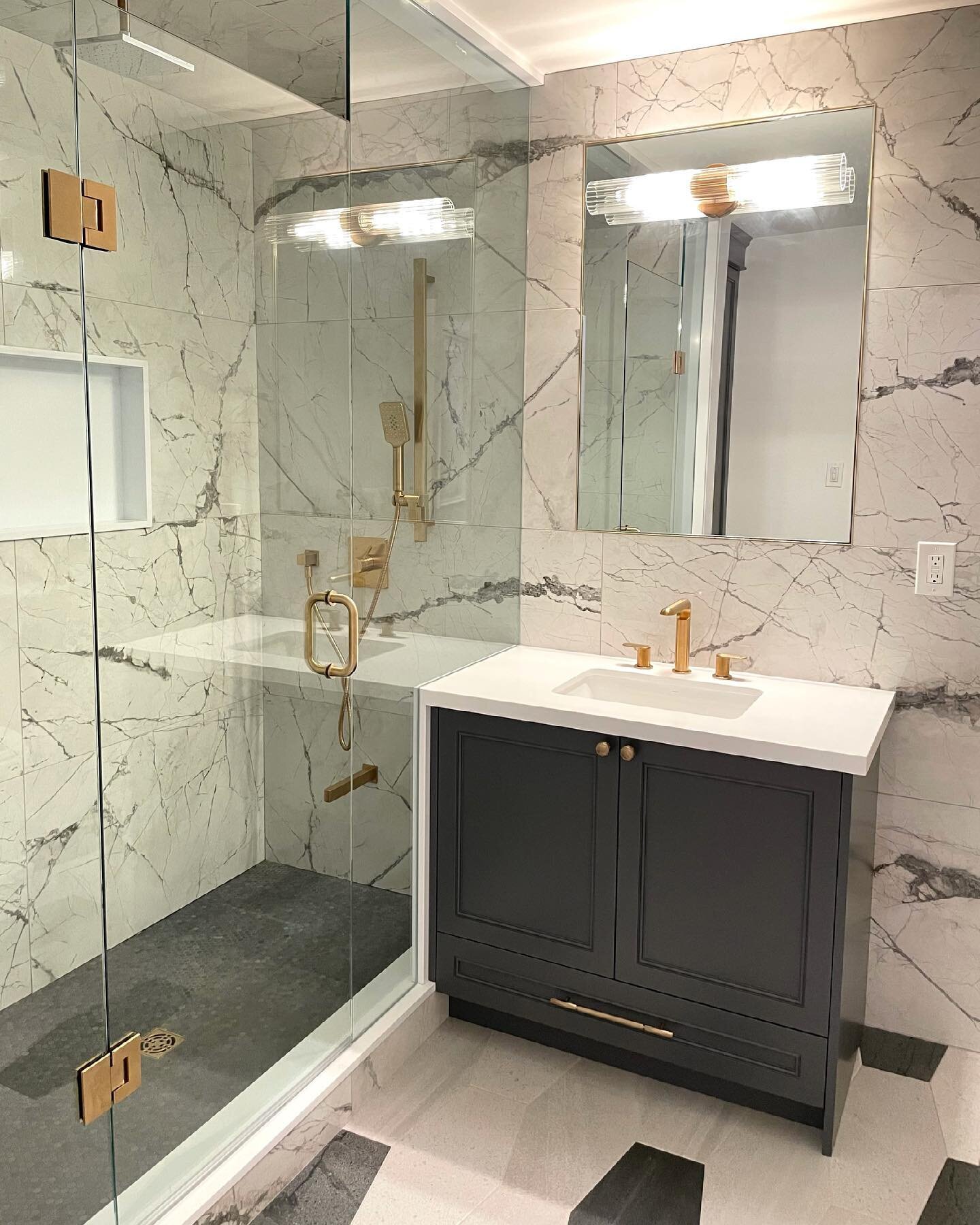 ✨Bathroom Goals!✨

This full basement renovation is almost complete! We are so excited to share every inch of this beautiful space but for now, here is a look into this stunning bathroom.

#LivInteriors #TorontoInteriorDesign #TorontoInteriorDesigner